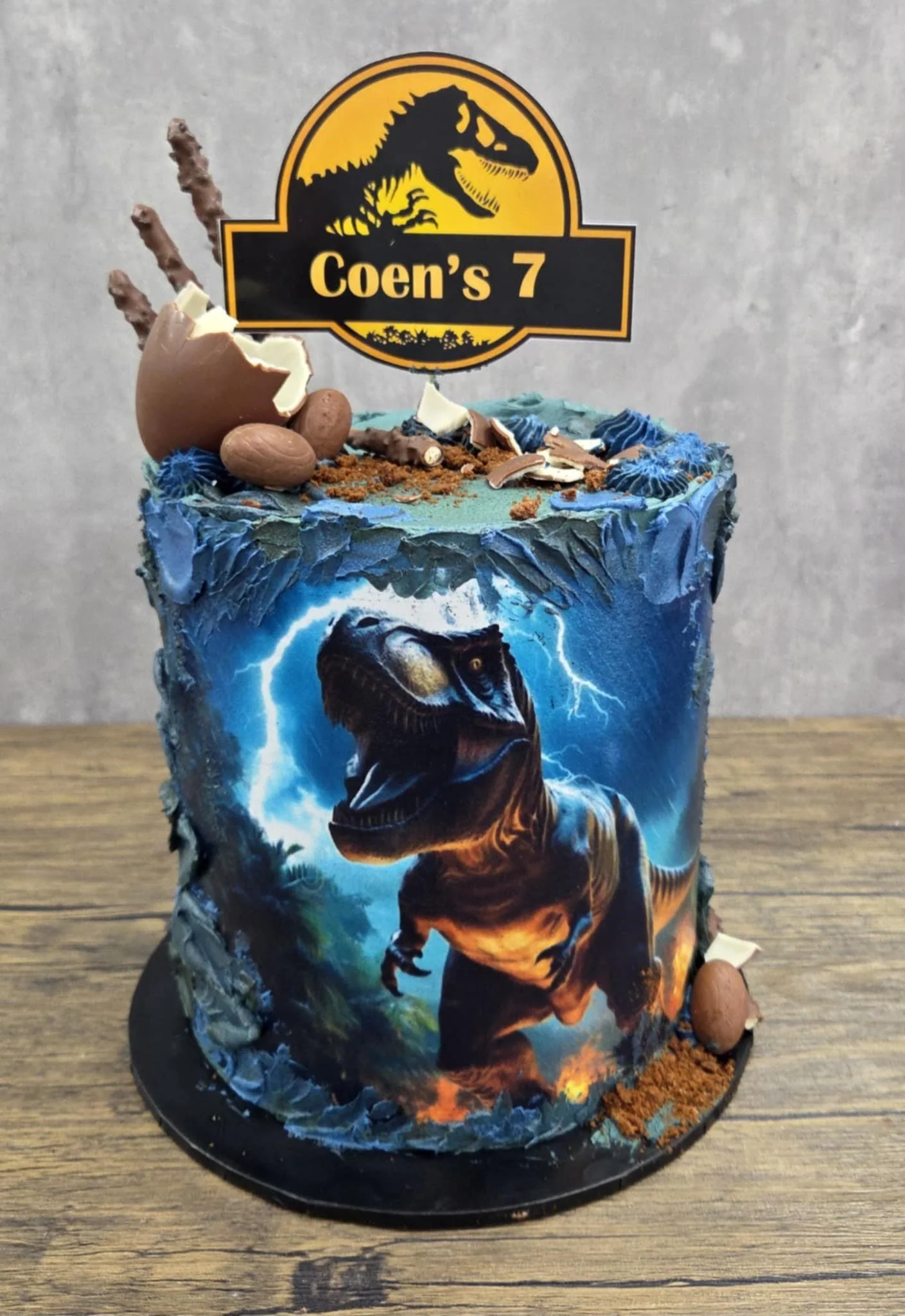 Dinosaur image cake.jpg