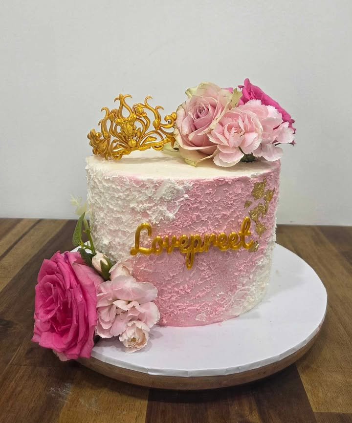 Pink tones with crown & topper.jpg