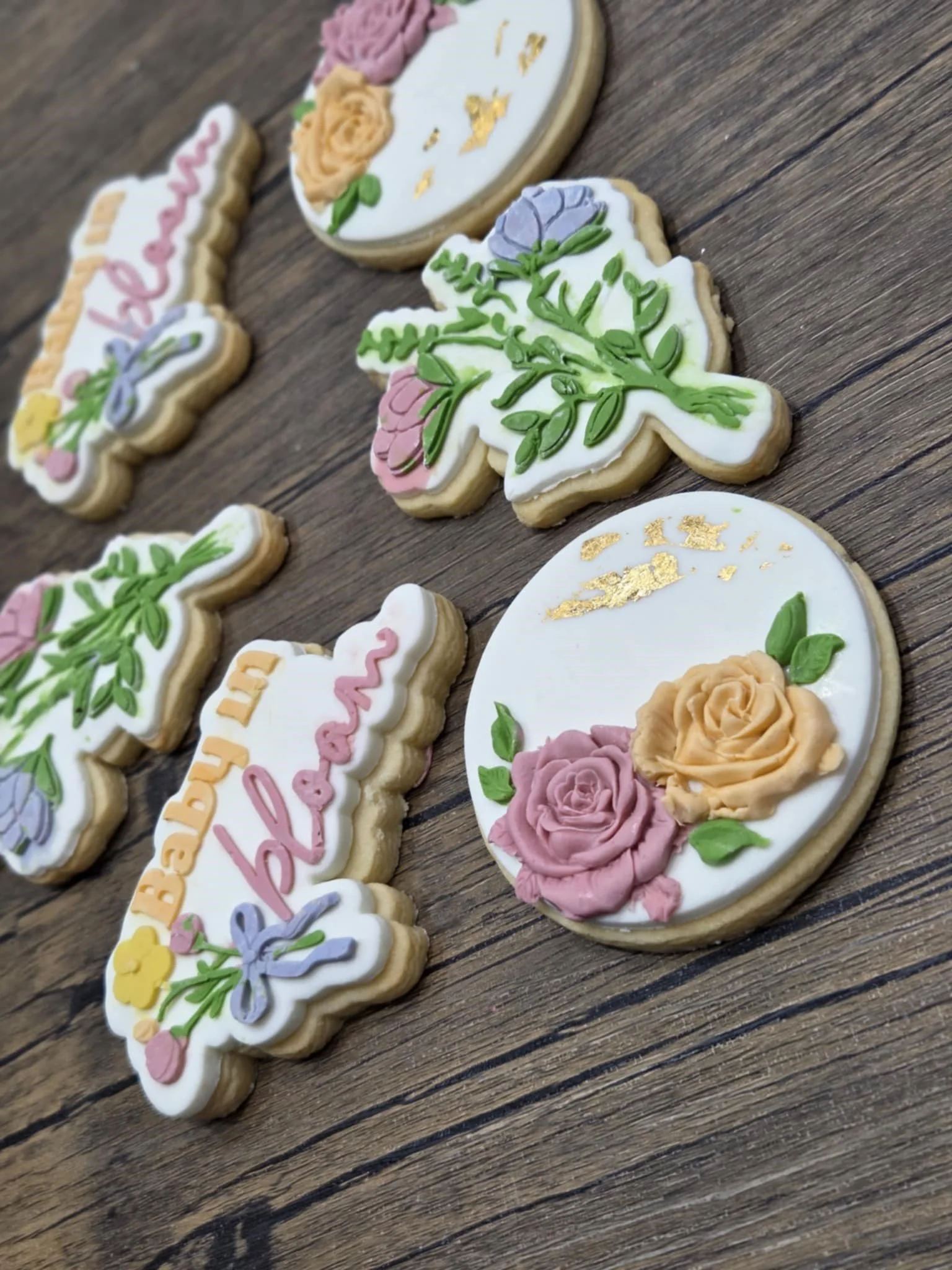 Floral cookies.jpg