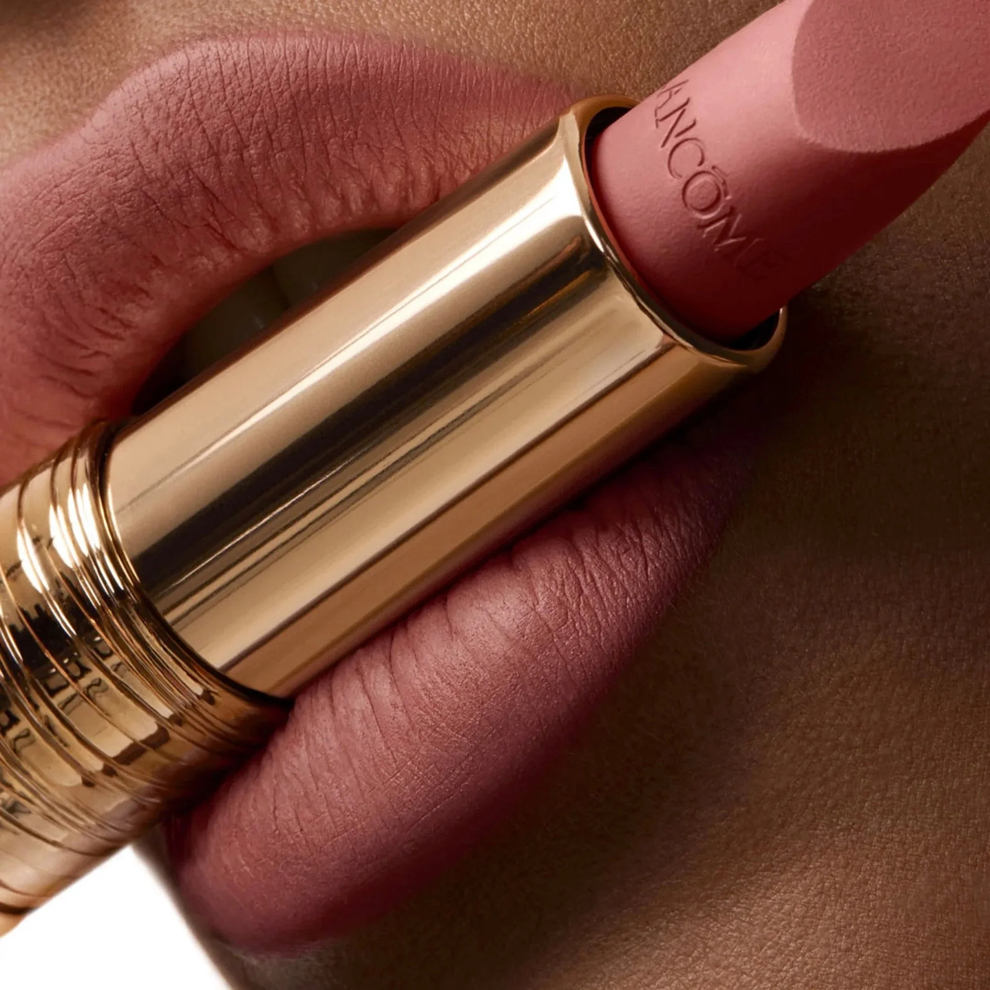 joshua-pestka-lancome-lipstick-02.jpg