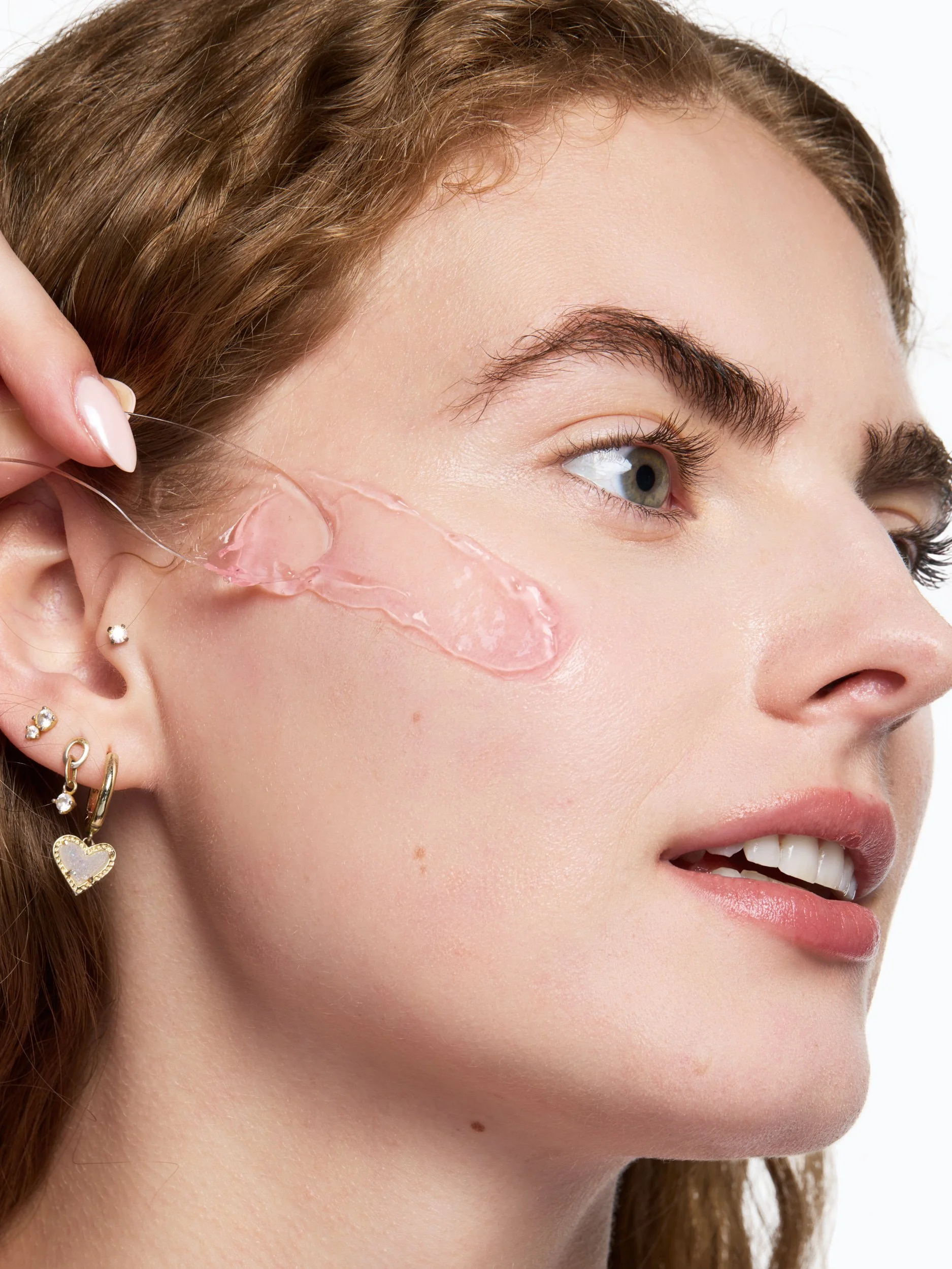 joshua-pestka-mary-kay-k-beauty-collagen-gel-application-profile-cheek.jpg