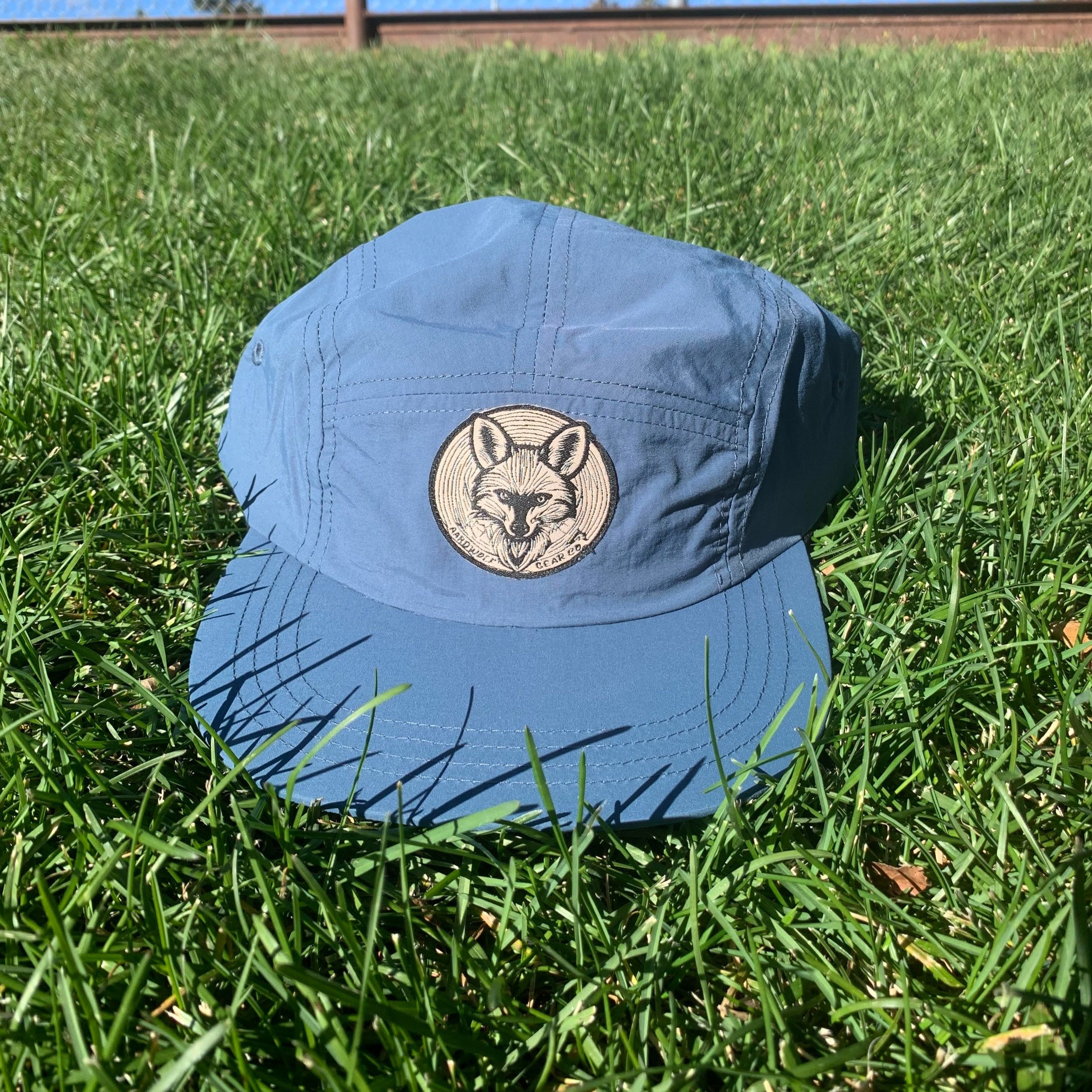 hat.greyblue.jpg