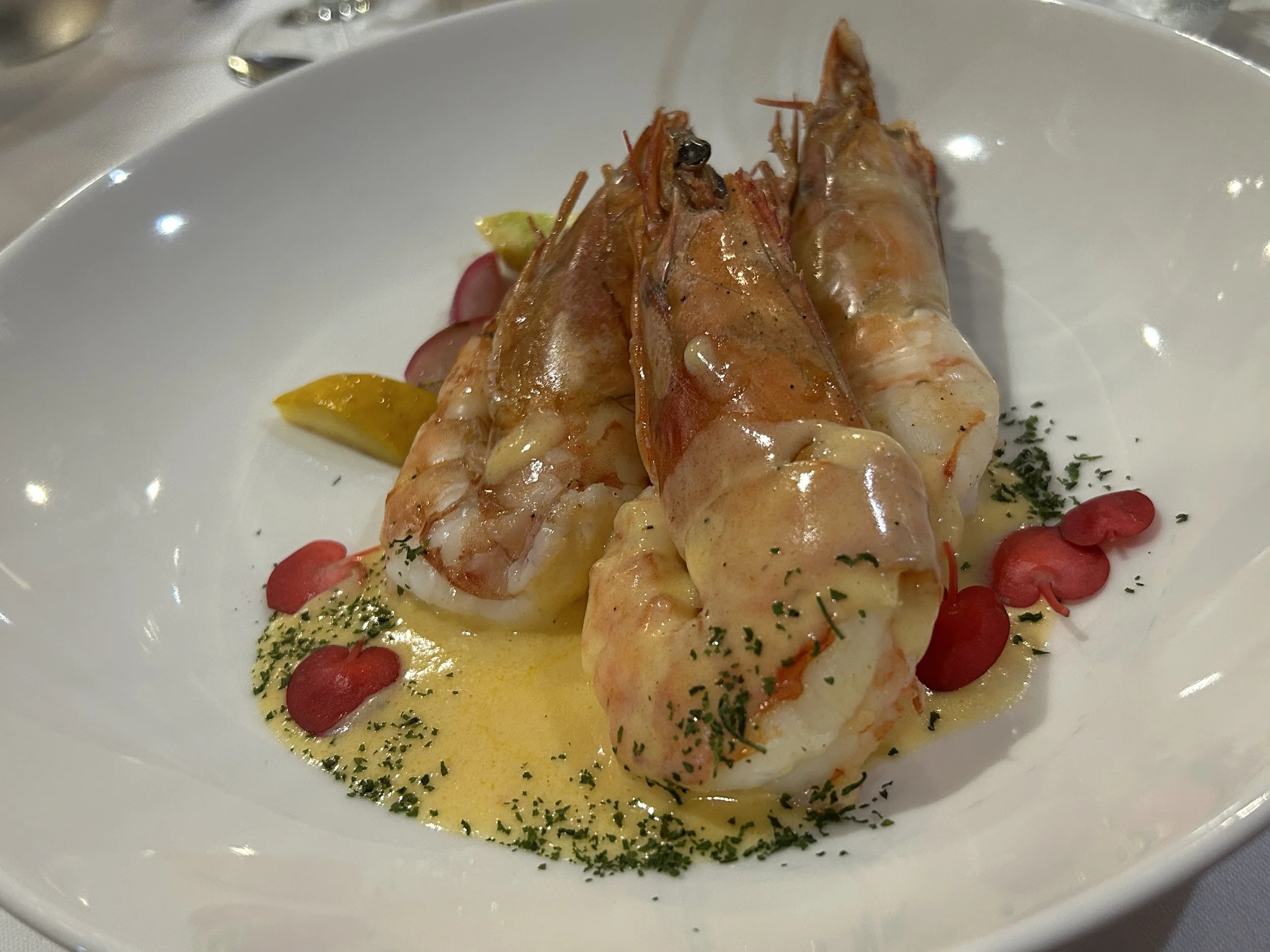 galapagos expedition cruise dining.JPG