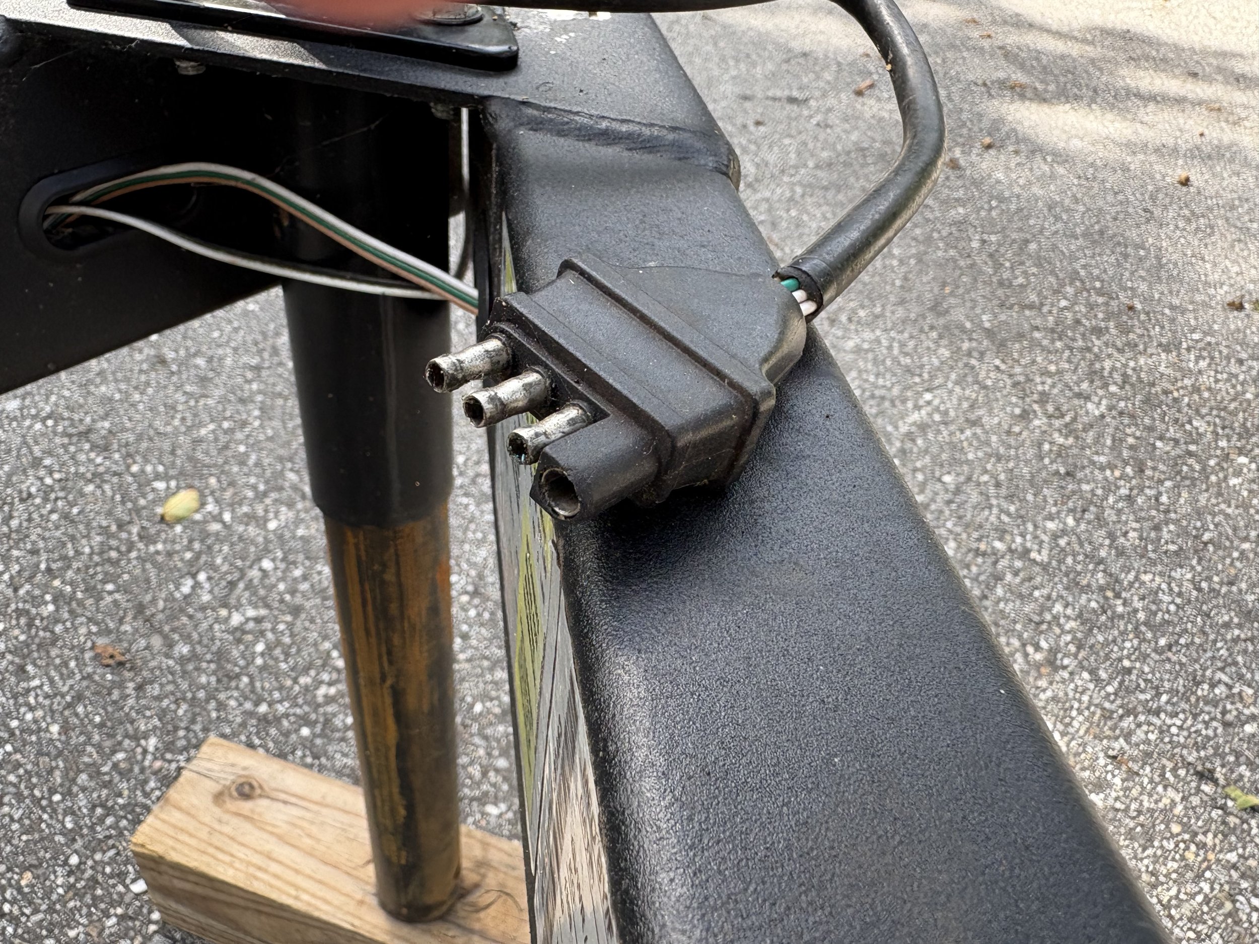 utility trailer flat 4 pole wire