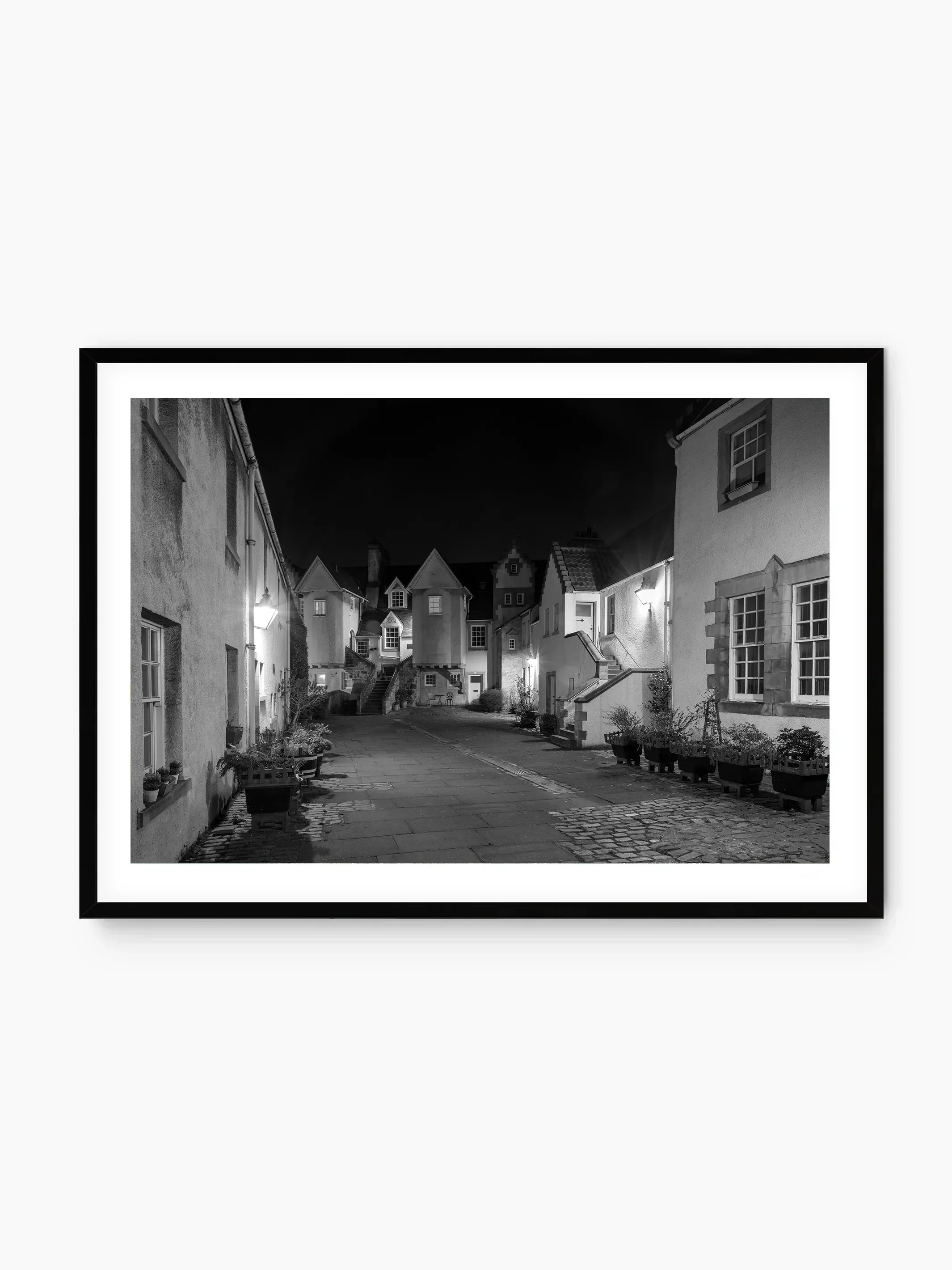 black_template copy.webp