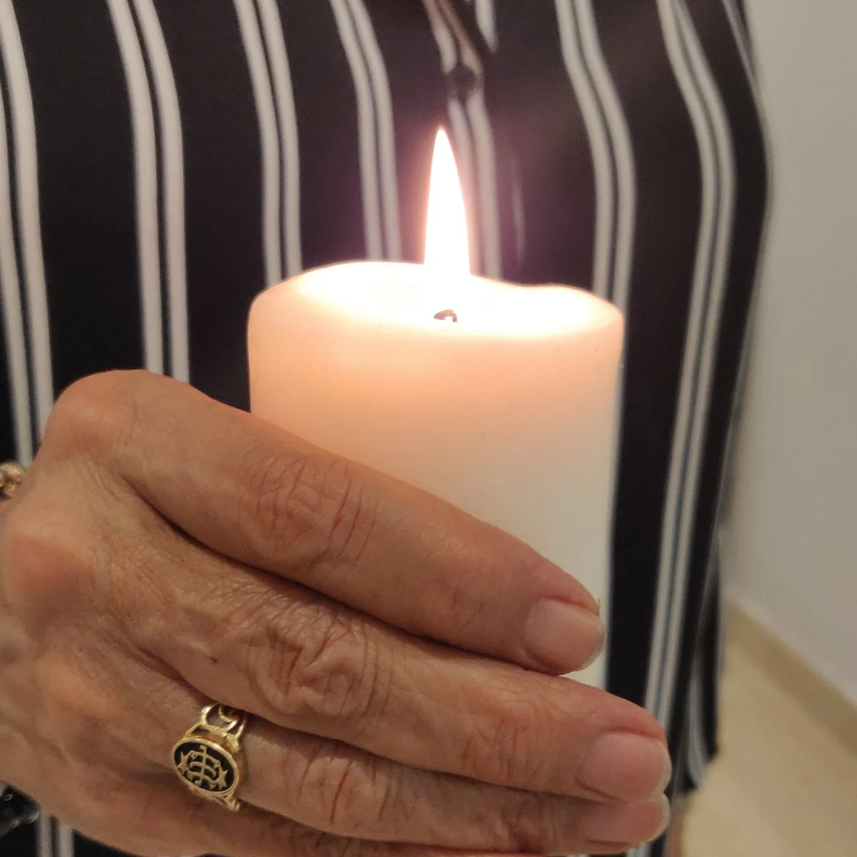 by Kamāl Atešhi, Kuwait