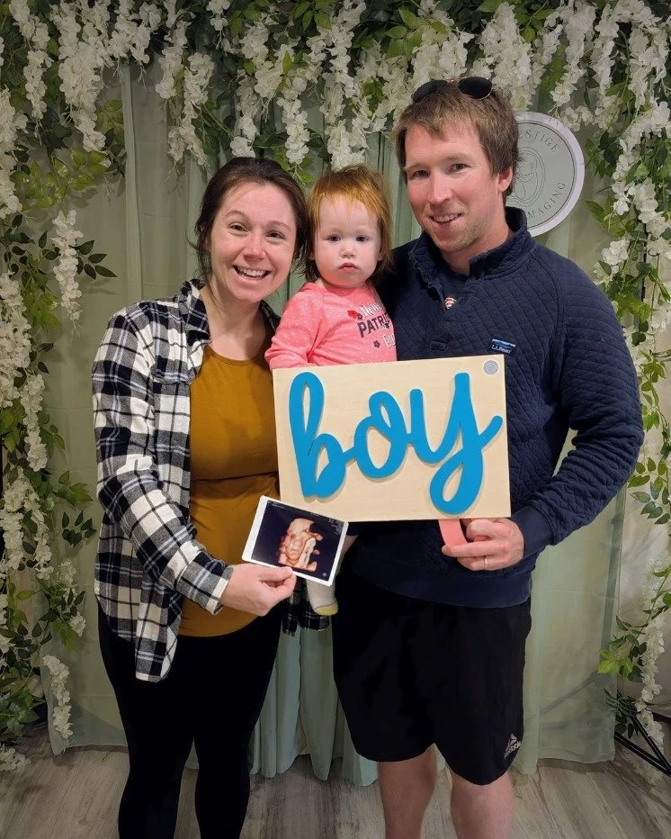 💙 It&rsquo;s a BOY! 💙

We&rsquo;re so excited for this amazing couple who just found out they&rsquo;re welcoming a sweet baby boy into their family! 
Big sister is already so proud and excited to meet her new little brother &mdash; how precious is 