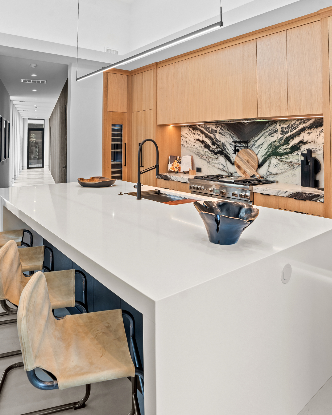 White oak kitchen cabinets and modern kitchen