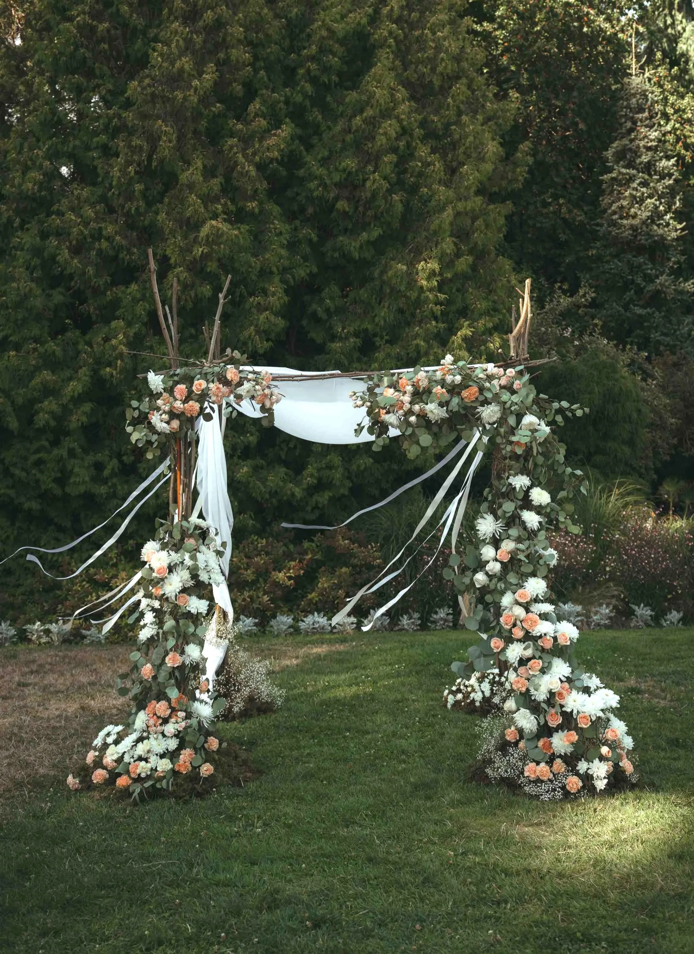 Floral arch
