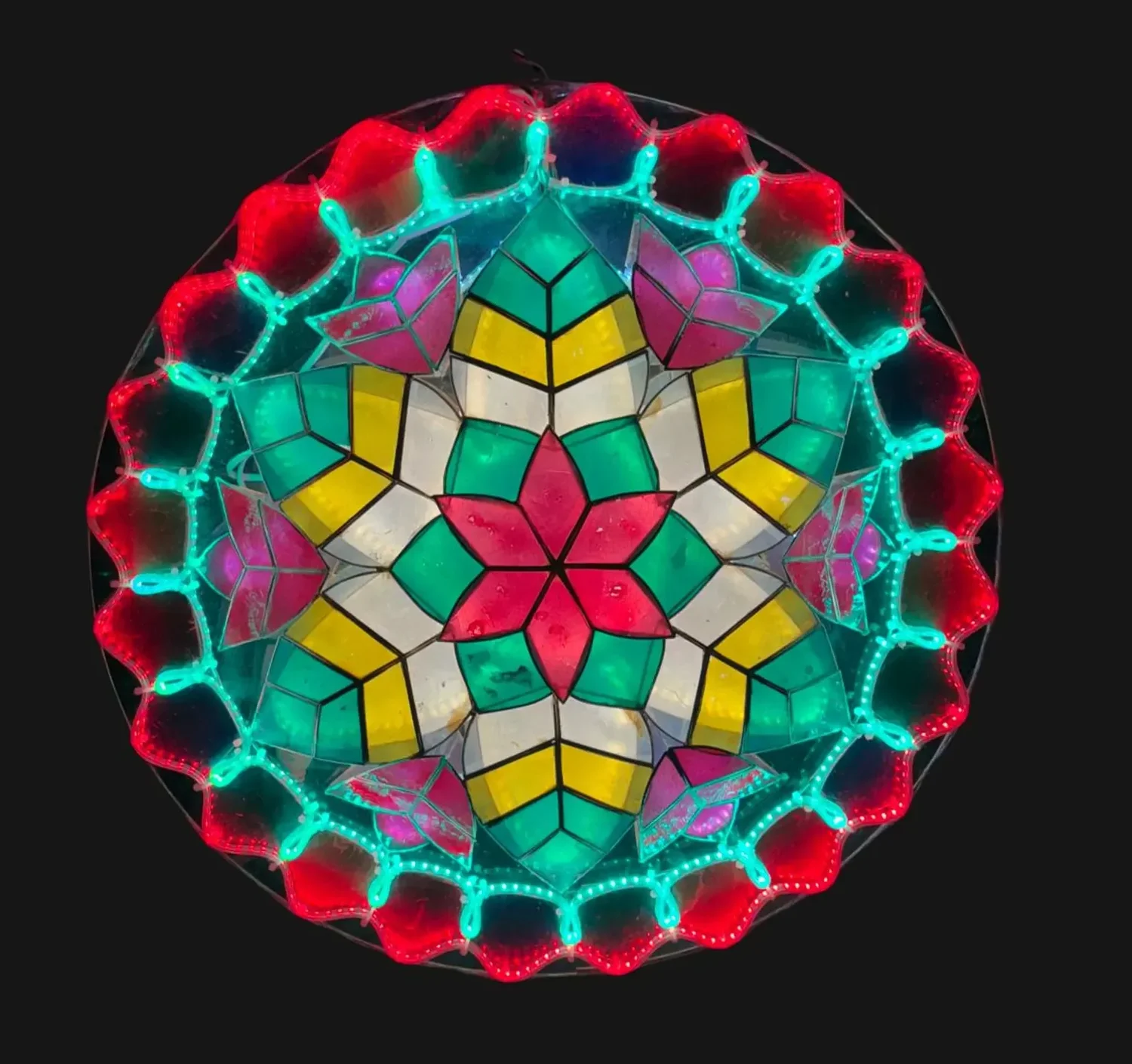 Tulip LED Capiz Parol Christmas Lantern — Parols of America