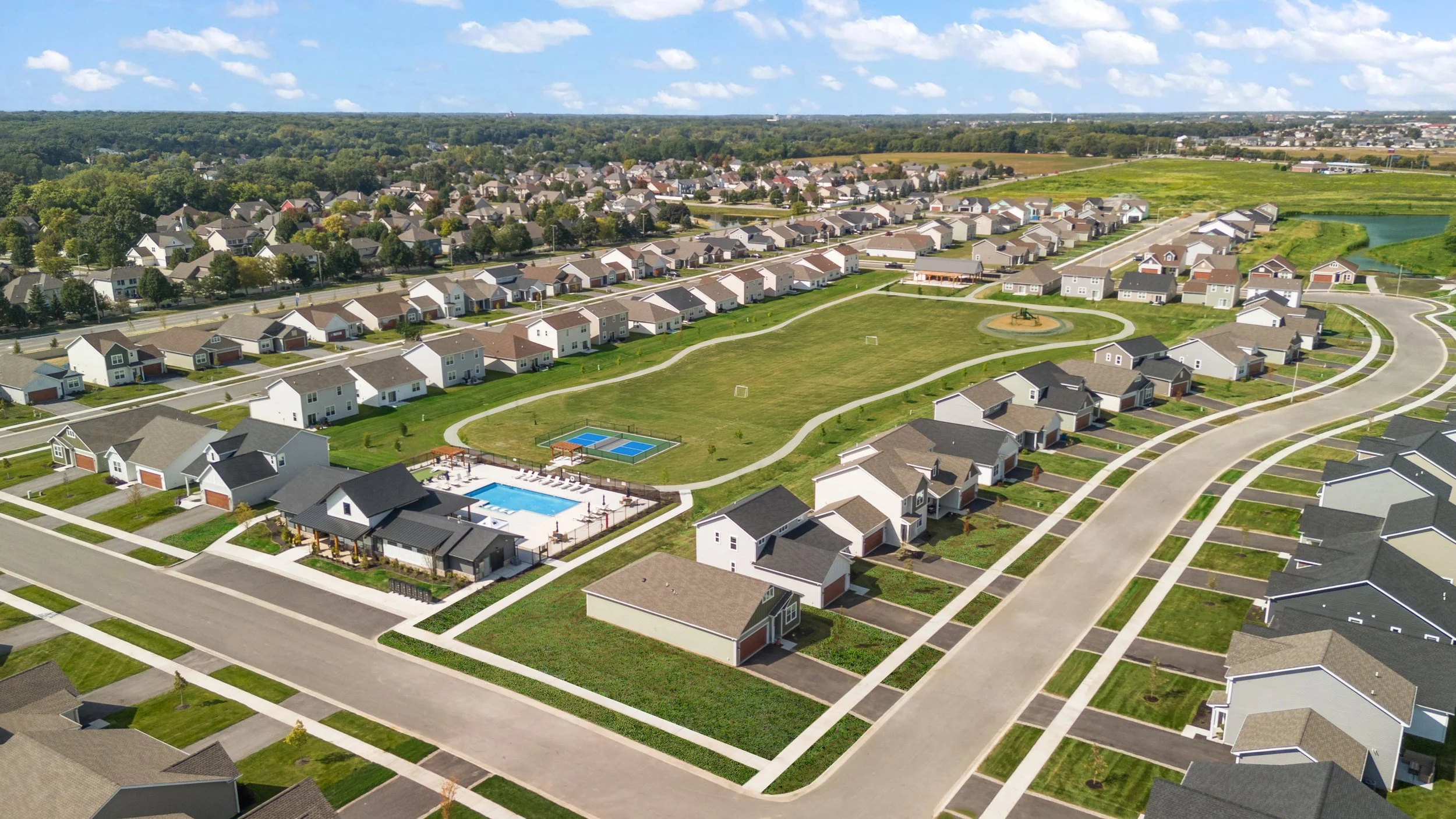 aerial view of homoes