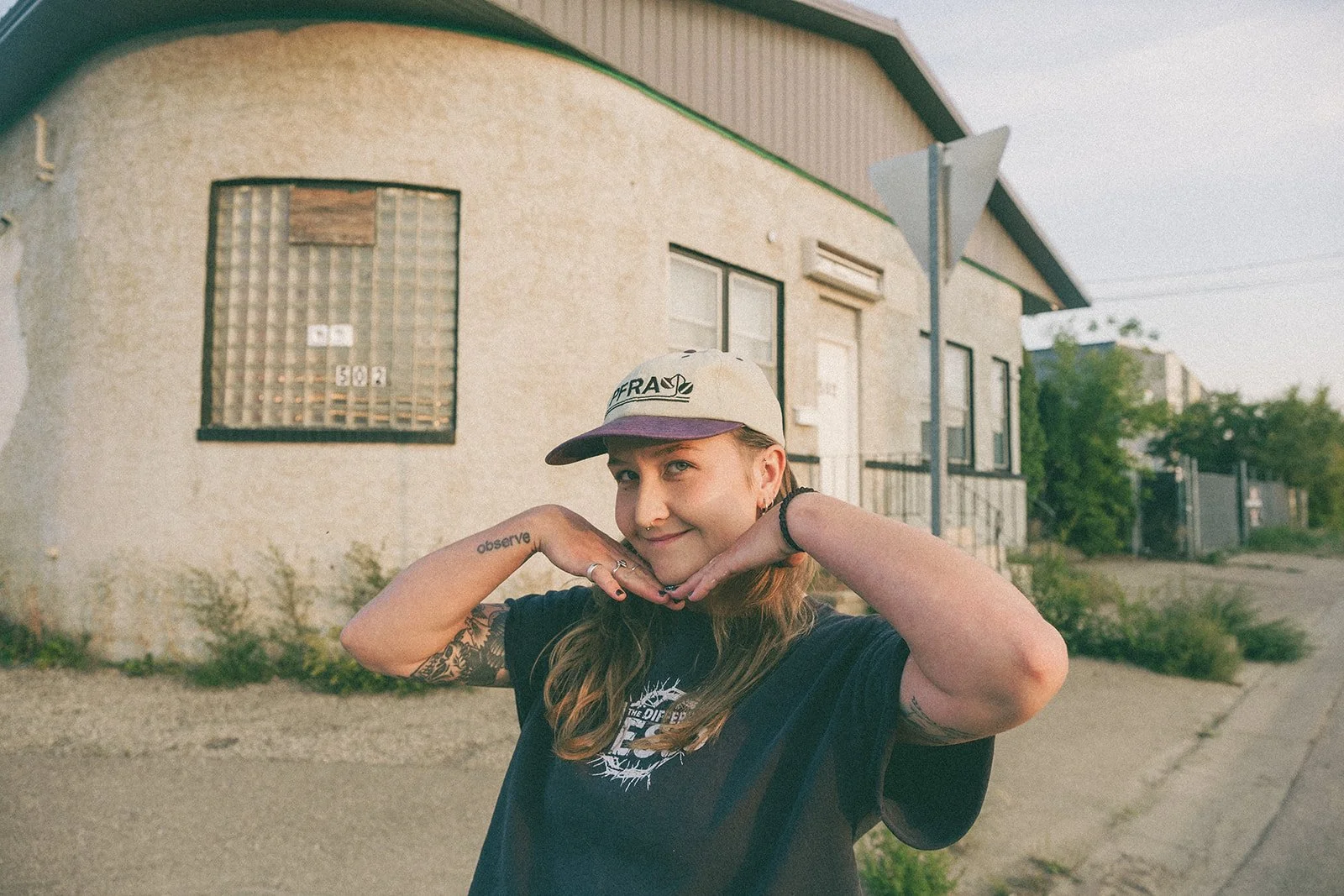 Sylvie Walker est une musicienne fransaskoise canadienne signée chez Homestead Records