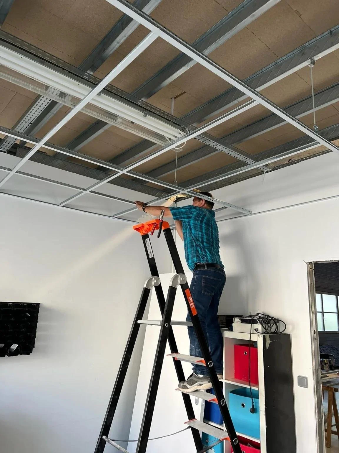 construction faux plafond.jpeg