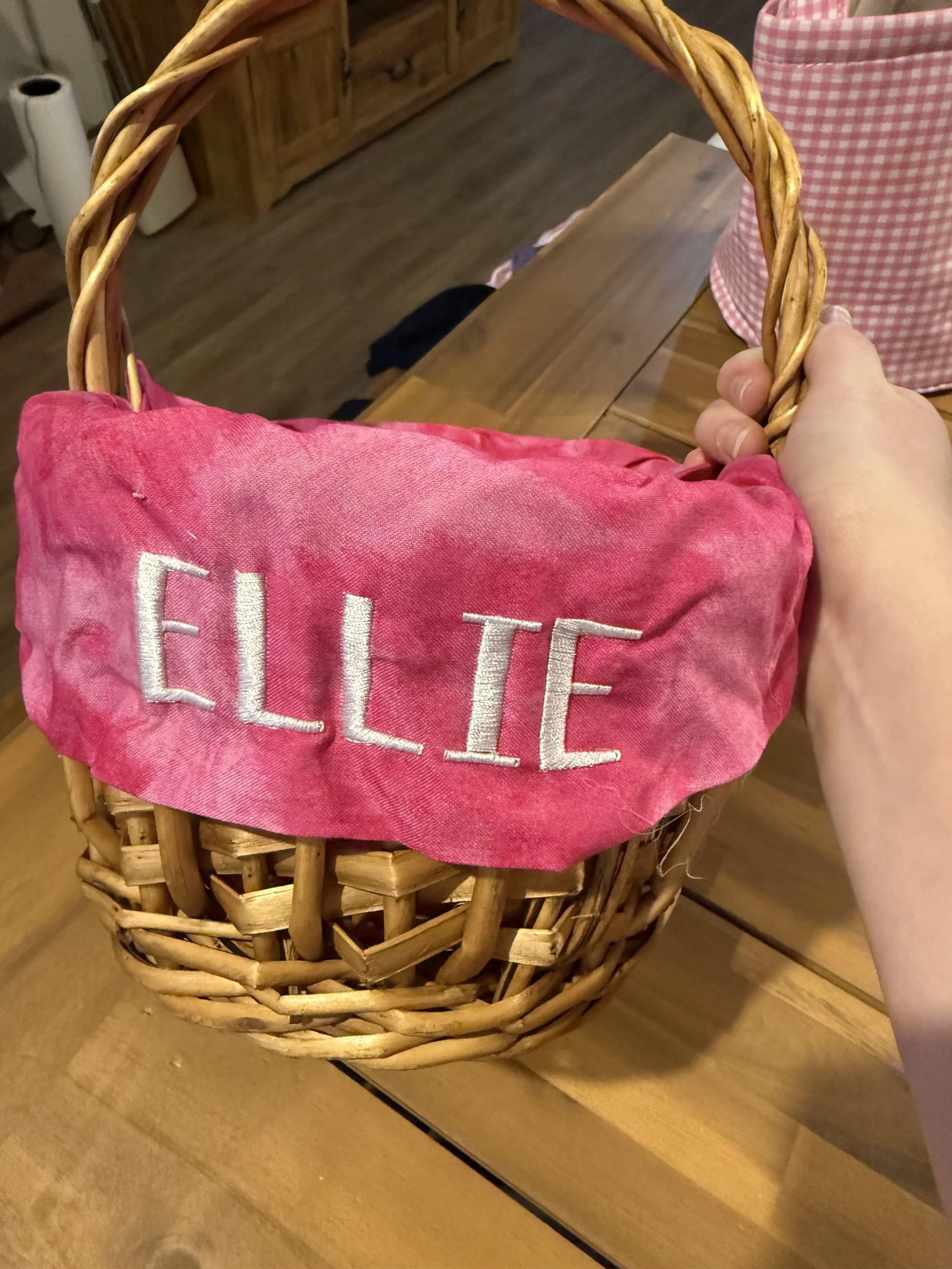 Wicker Easter Basket – Embroidered Liner