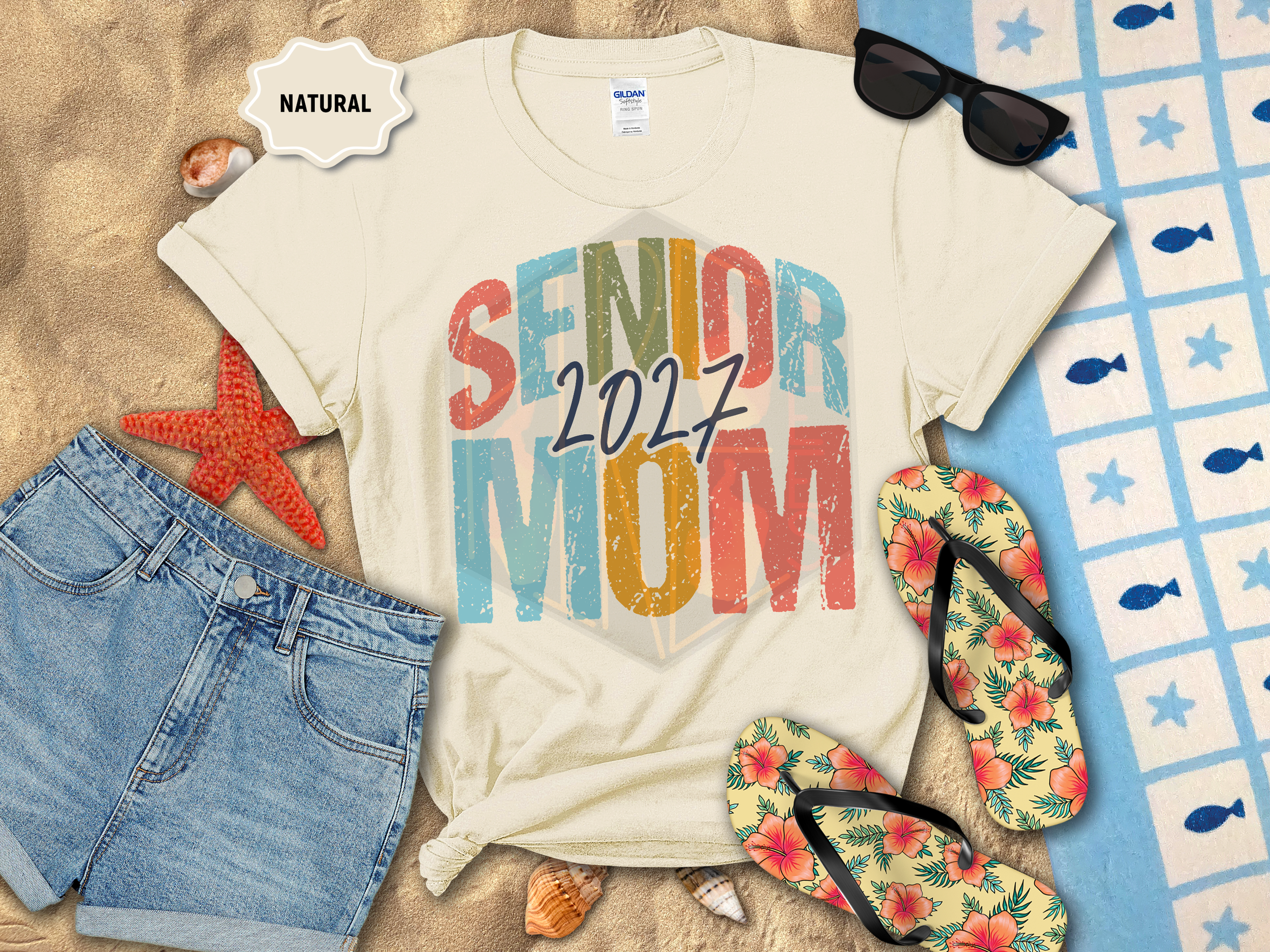 Senior Mom Color Gildan T-Shirt