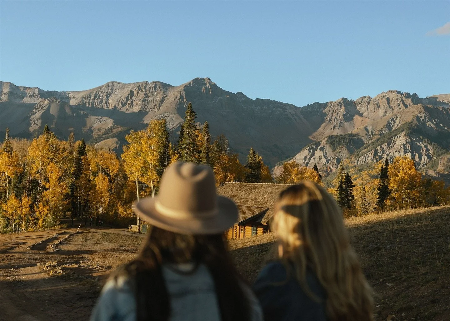 @be_munhana part 3 // a little sunset reflection sesh ✨ we decided to take a gondola up the top of one of the surrounding peaks to take in the mountains and glowing light. Perfect way to end the night!
