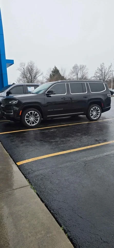 2022 Jeep Grand Wagoneer