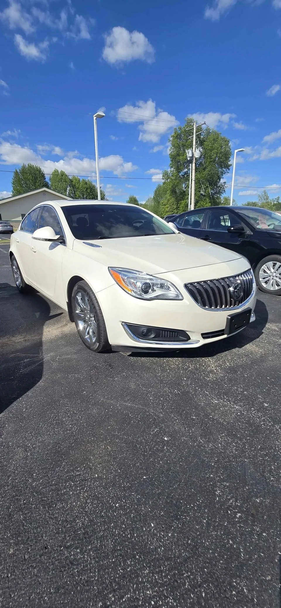 2015 Buick Regal 105,000 miles
$11,669 