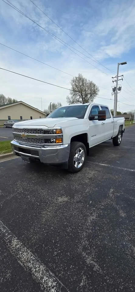 2019 Chevrolet Silverado 2500 WT 98,000 miles (gas)
$27,995