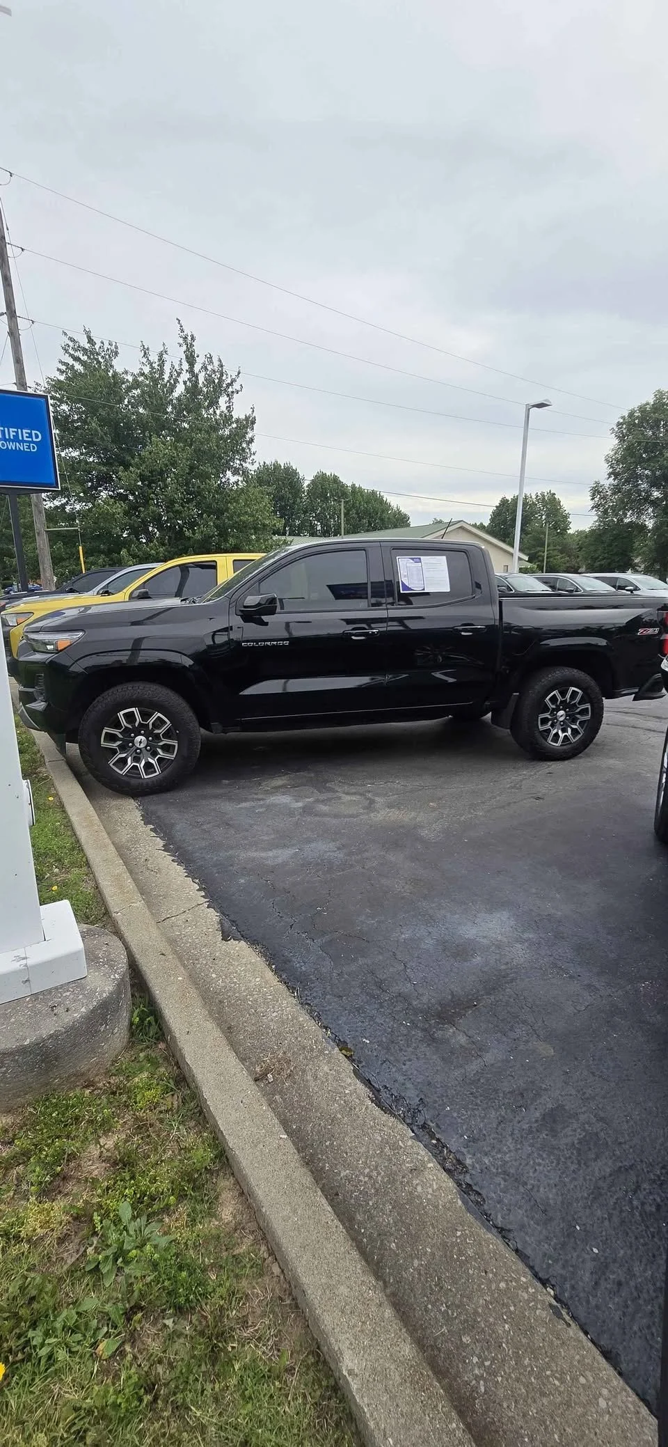 2023 Chevy Colorado Z71  58,601 miles
$35,990