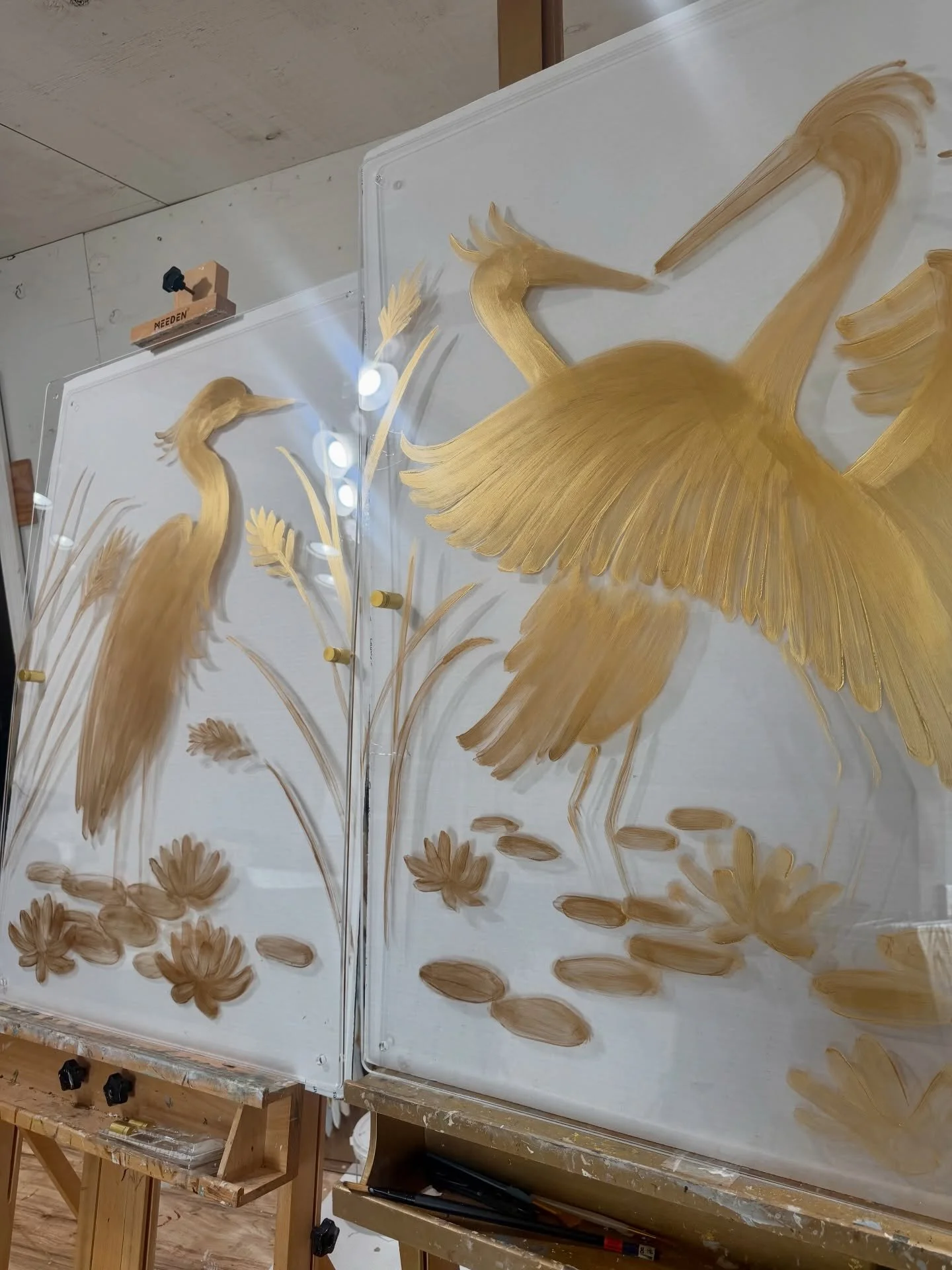 Laying the foundation in gold ✨ &hellip; the start of a beautiful commission duo on acrylic 🤩