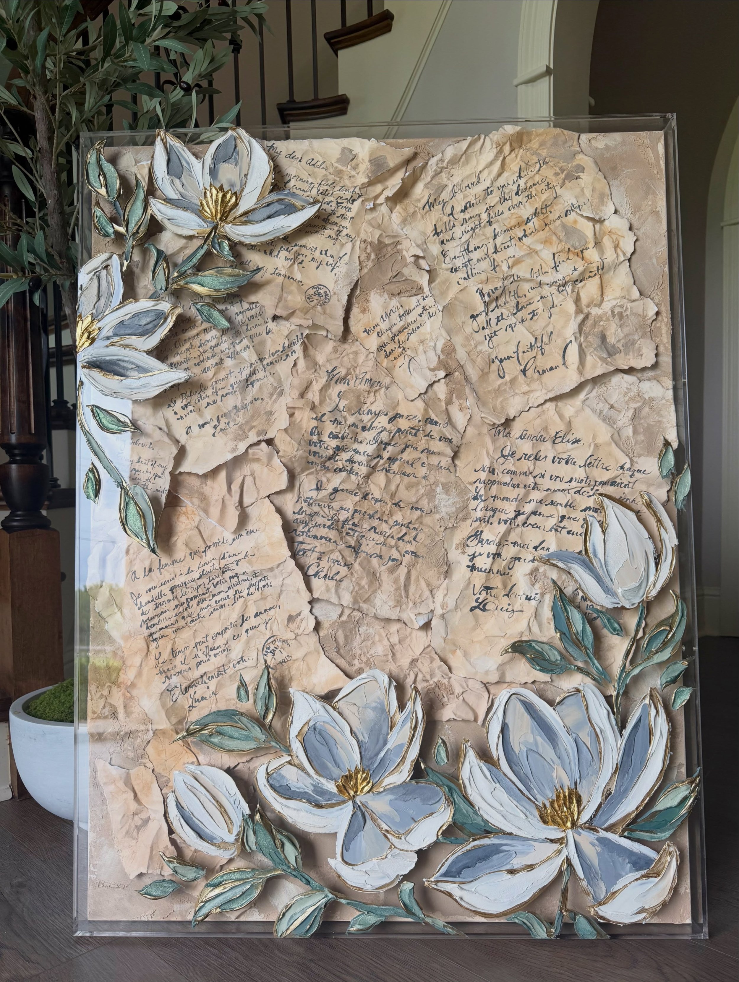 Old letters, soft petals, and a city worth loving for a hundred years more.
Introducing&hellip;.. &ldquo;Love Letters to New Orleans&rdquo; 💌
&bull;
&bull;
This 30x40 canvas+acrylic hybrid original will be available at the &ldquo;Avant Tout, New Orl