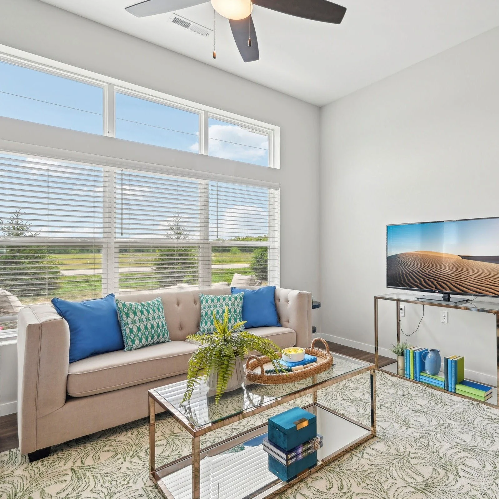 Say goodbye to home maintenance and hello to low-stress living! Here&rsquo;s a look inside the Laurel, a beautiful one-bedroom, 1.5 bath home at Sugar Maple Commons. A few of the features our residents love?

🏡 Private Entrances &amp; Patios
🚘 Atta