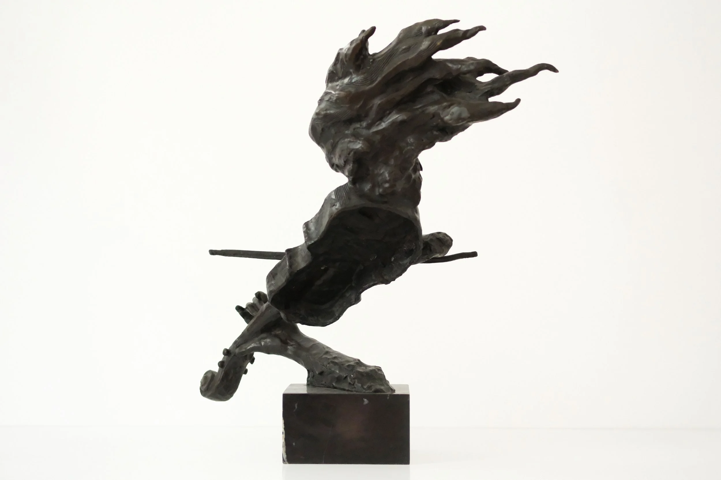 sculpture-violinst-11.jpg
