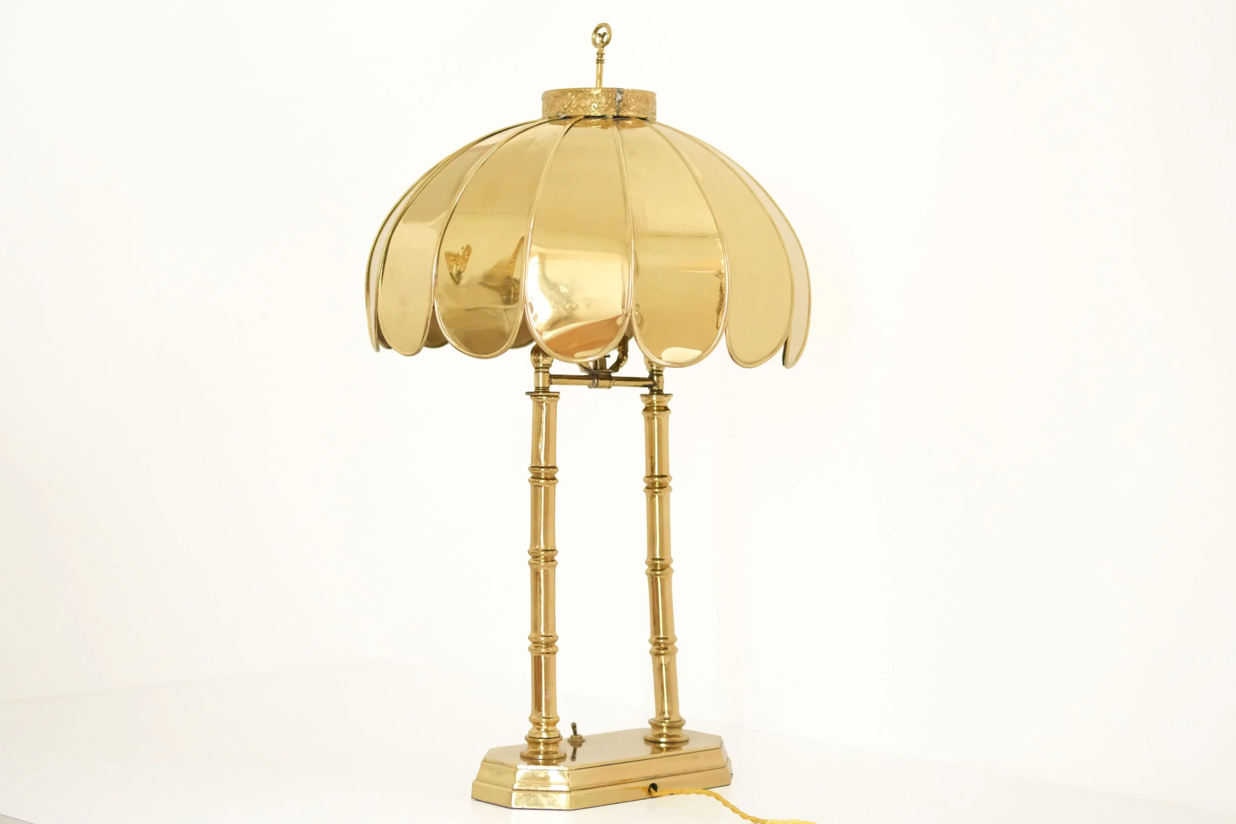 table-lamp-gold-4.jpg