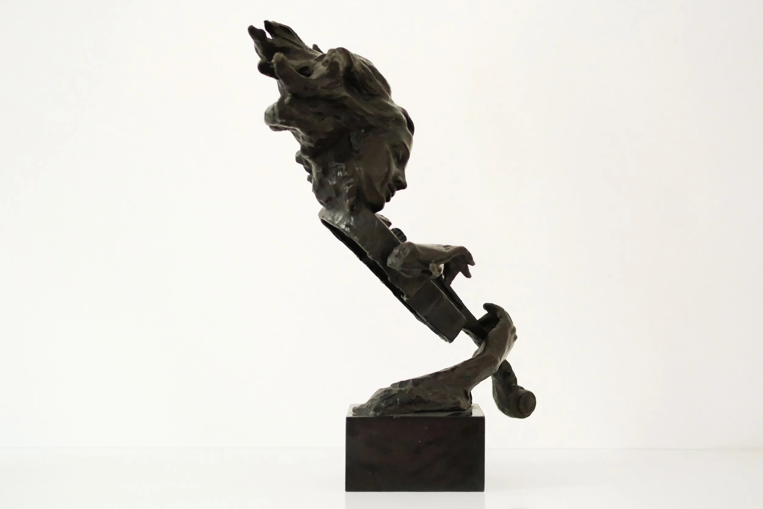 sculpture-violinst-9.jpg