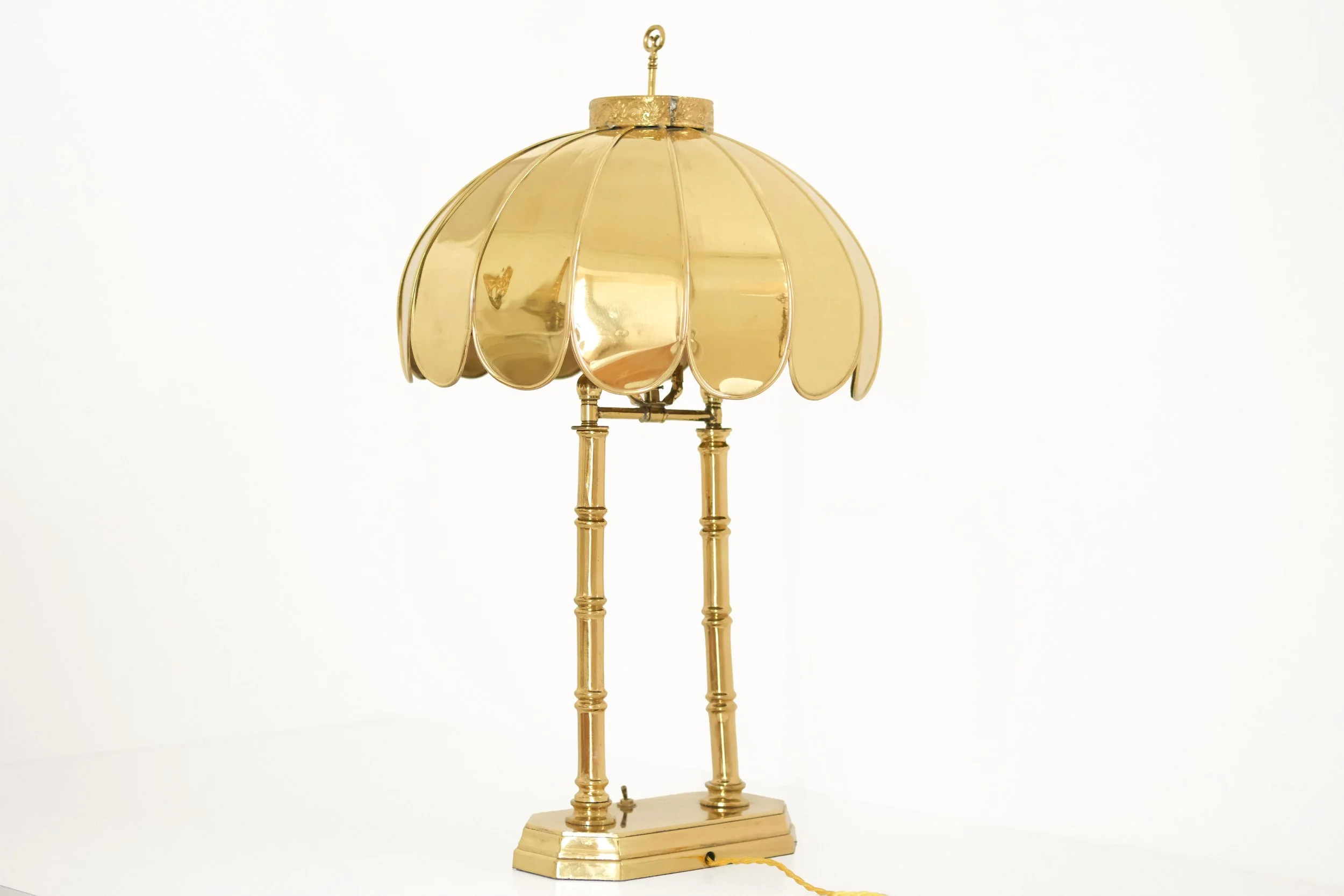 table-lamp-gold-4.jpg