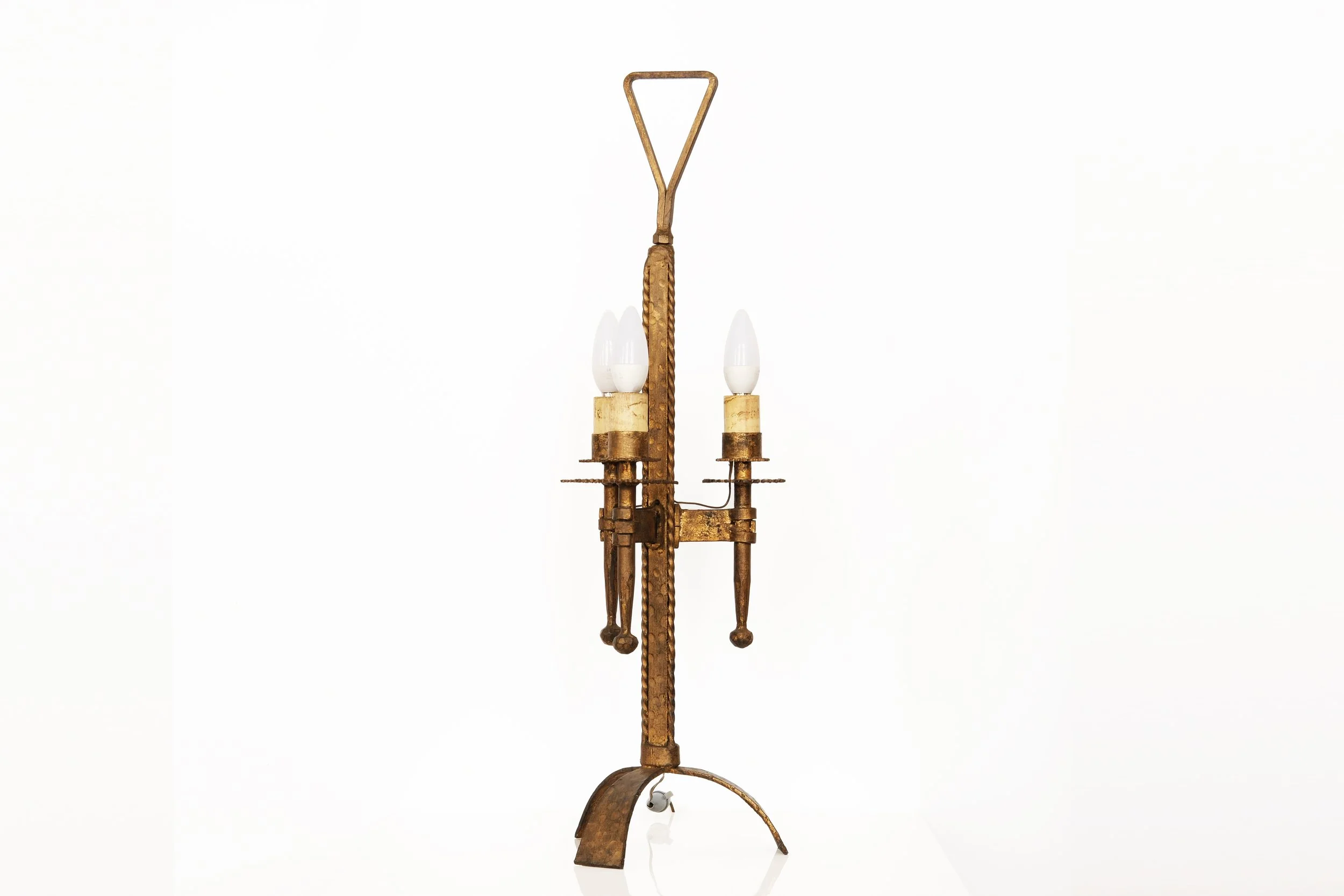 Table-lamp-4.jpg