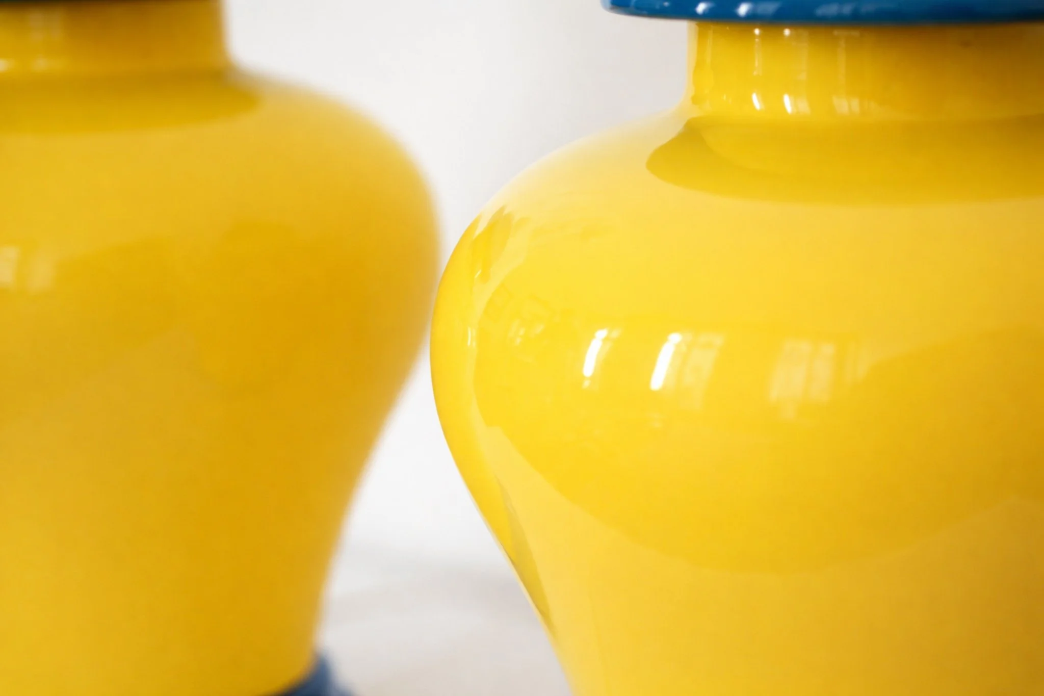 Pair of ceramic lamps yellow & Blue 7.jpg