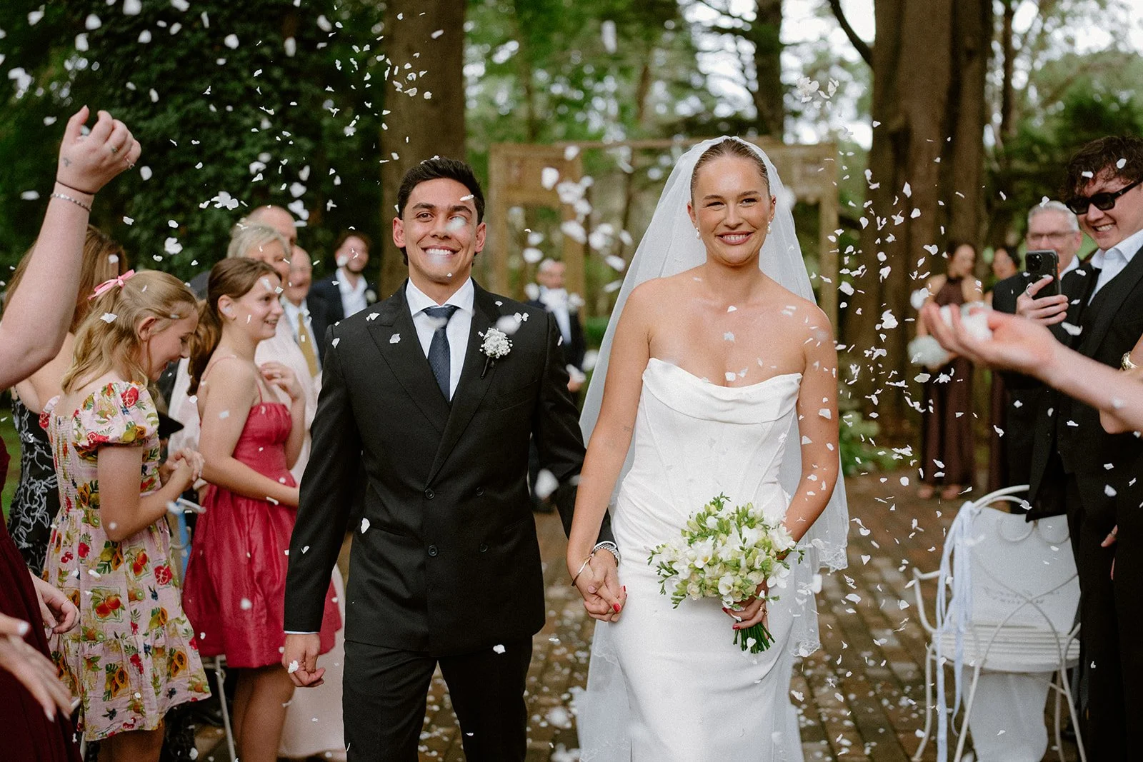 a couple just married at Montrose house in the southern highlands