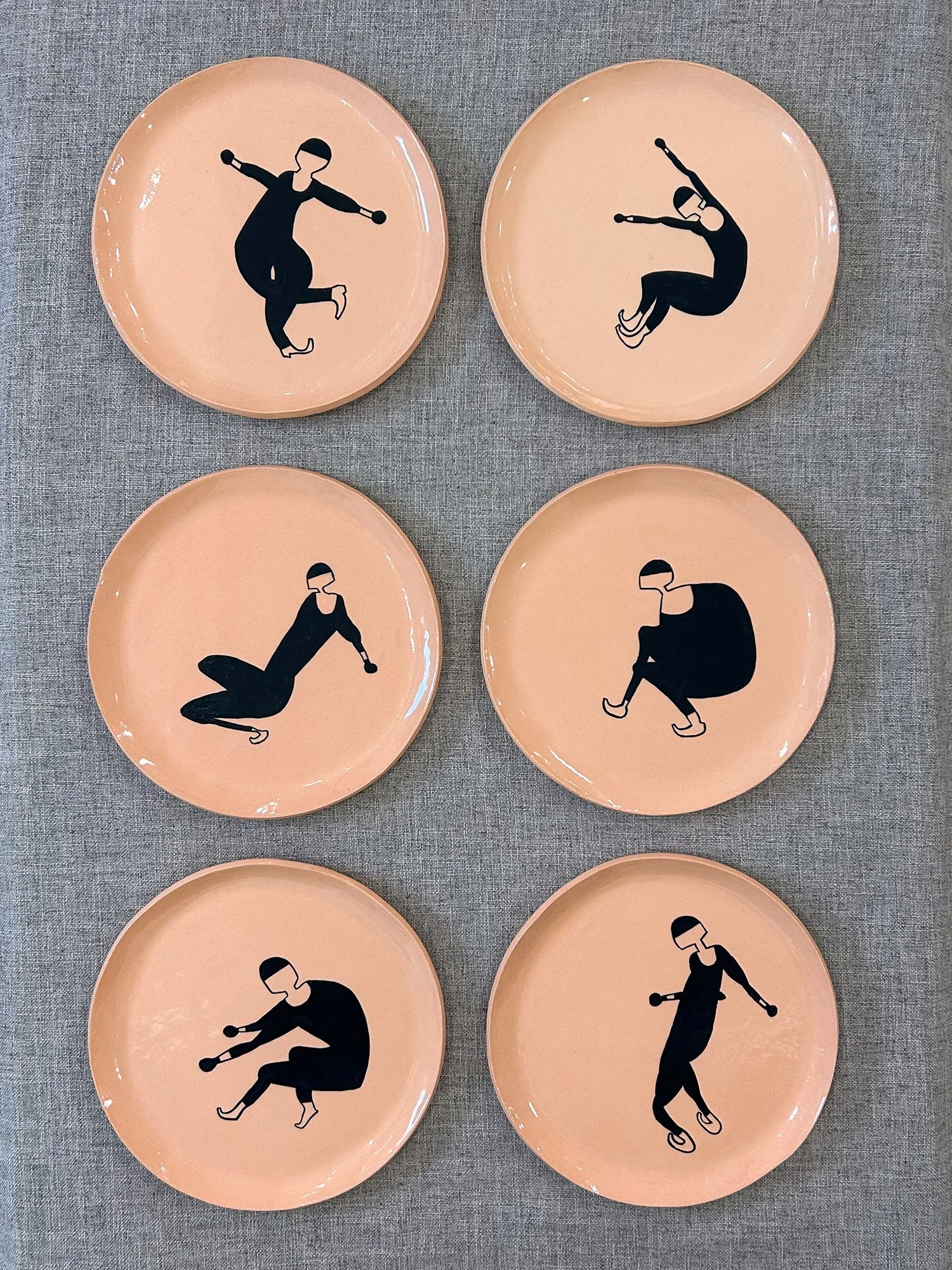 Lincoln_Mayne_Tidal_Gliding_Tangarine_dinner_plate_8.jpg