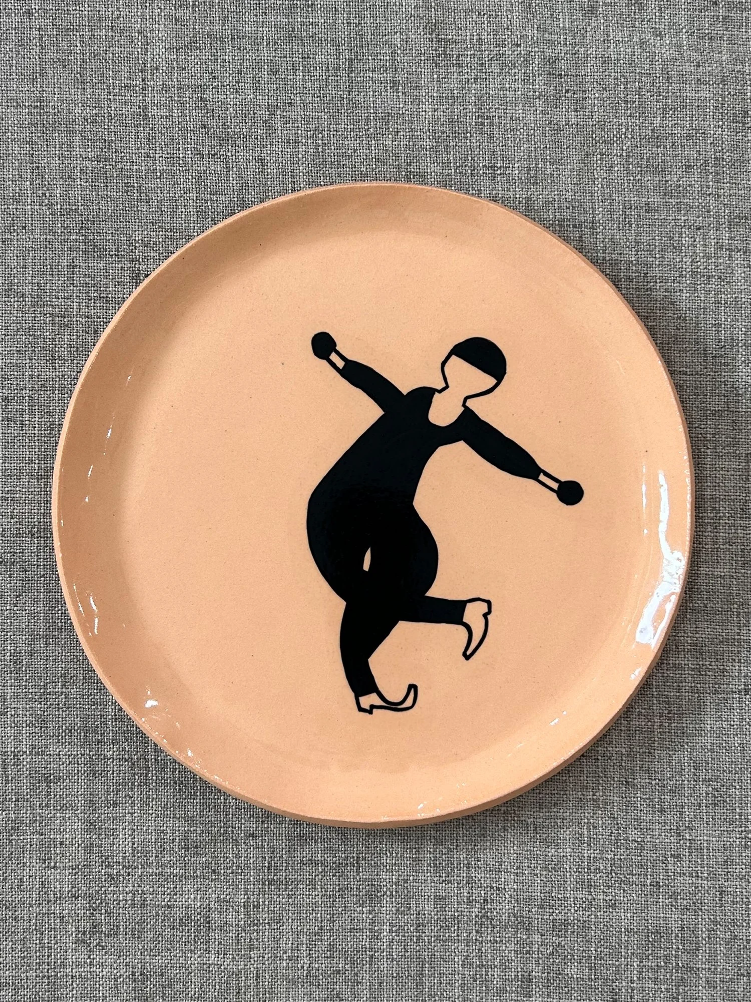 Lincoln_Mayne_Tidal_Gliding_Tangarine_dinner_plate_3.jpg