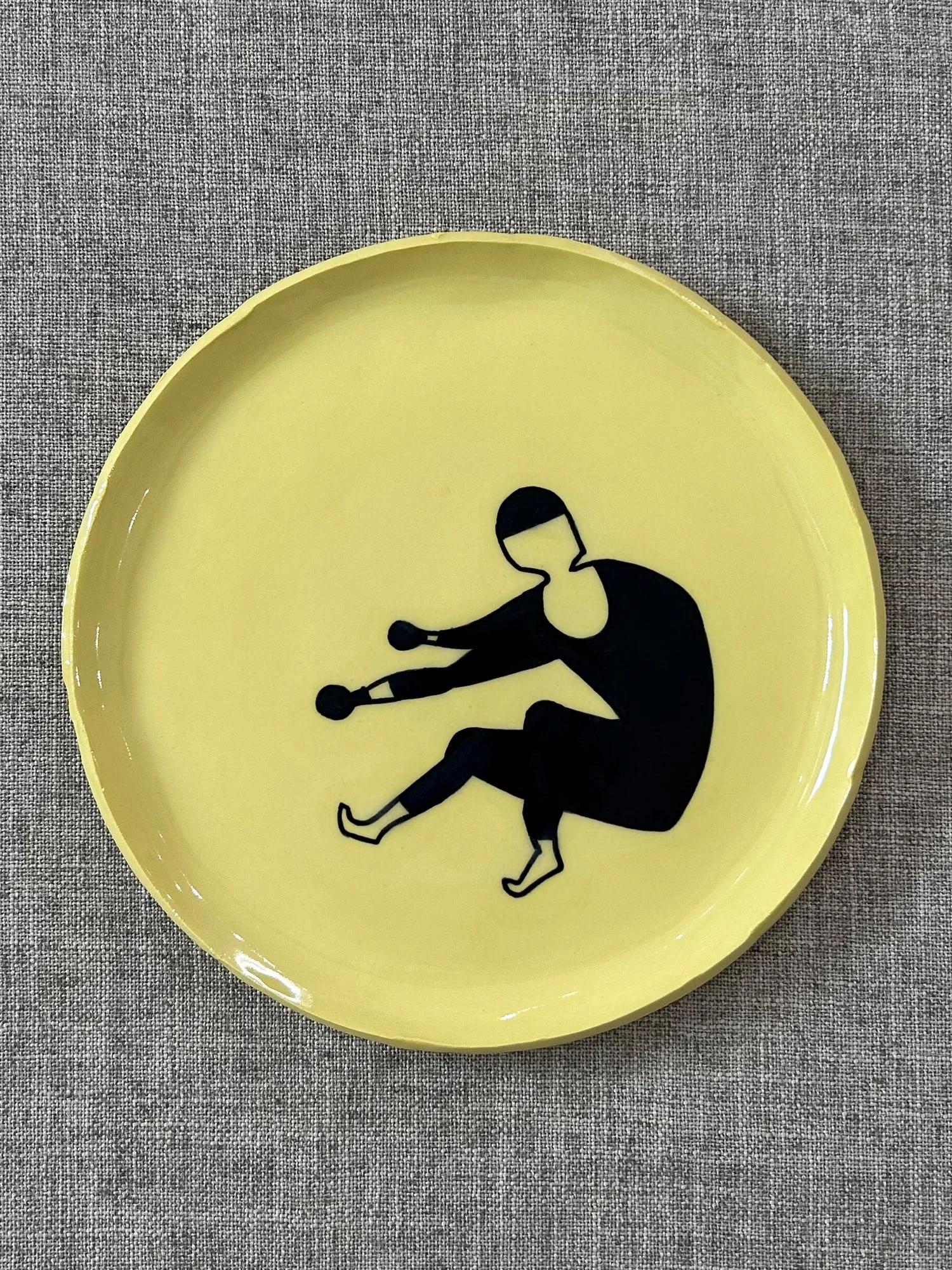 Lincoln_Mayne_Tidal_Gliding_Yellow_dinner_plate_4.jpg