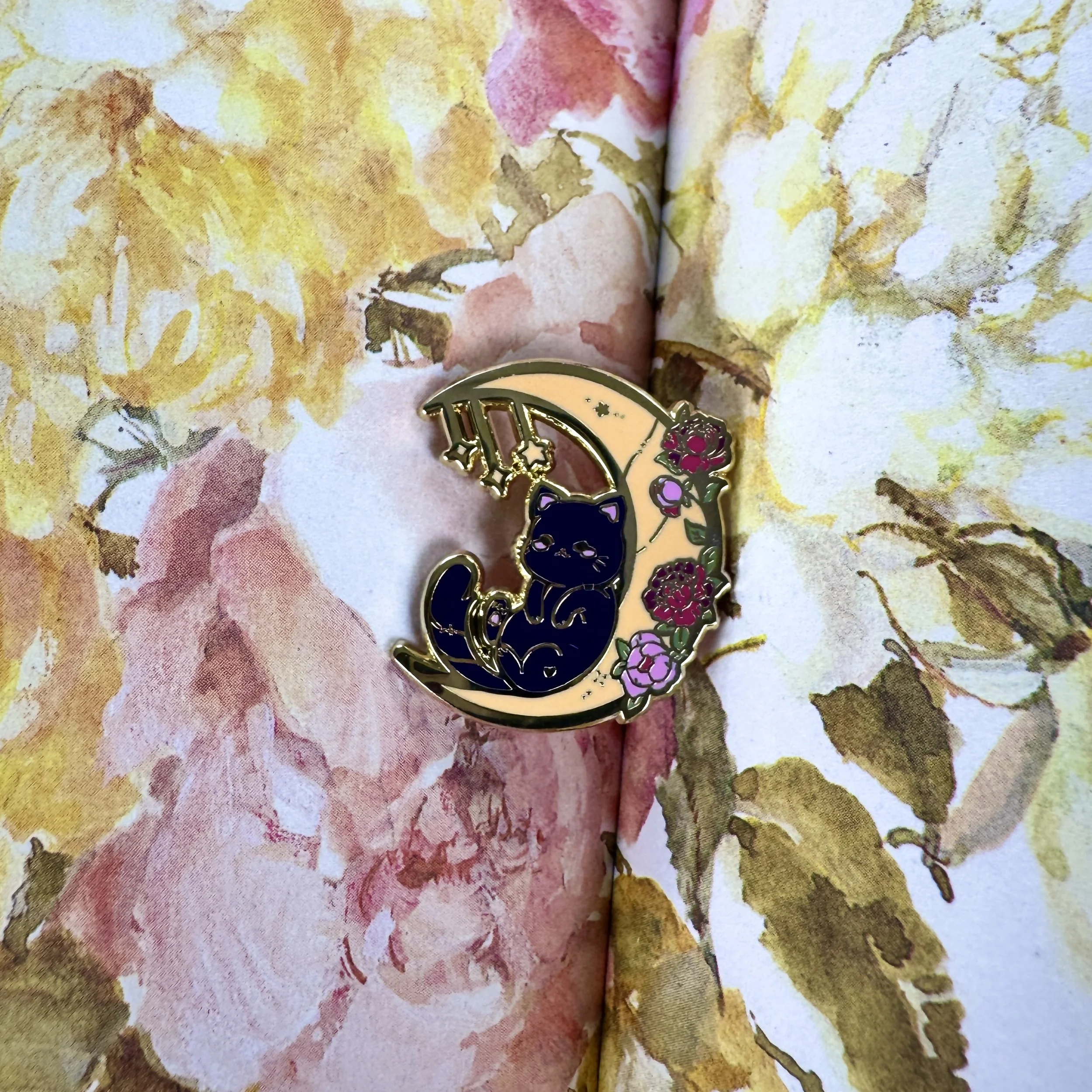 Moon Cat - Enamel Pin