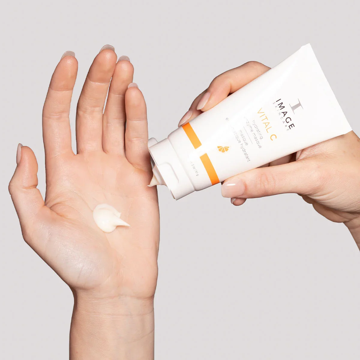 VITAL_C_hydrating_enzyme_masque_PDP_R04.webp