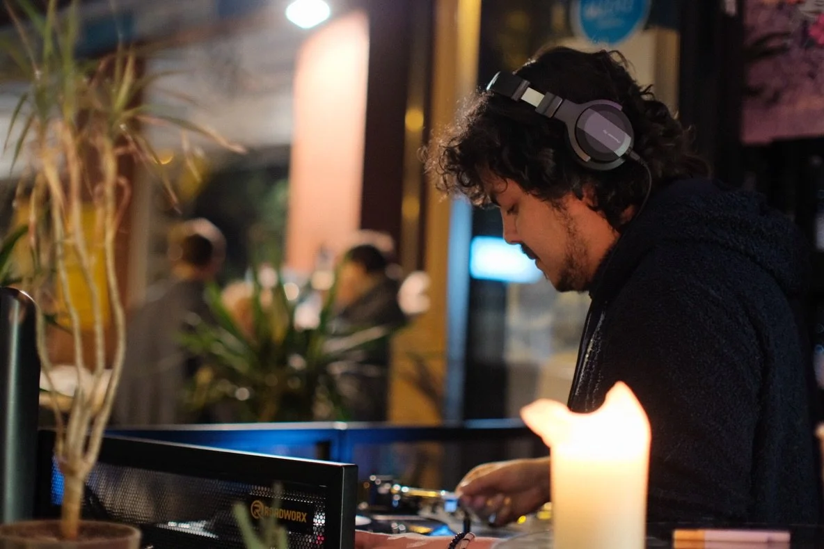 Danke an @jussbert f&uuml;r sein saftiges Set
und alle, die mit uns gefeiert haben! 🍹🍻🥂

Wir sehen uns beim n&auml;chsten Juicy Beats! 🍊

📸 - Fotos von: @cosmos_hacker