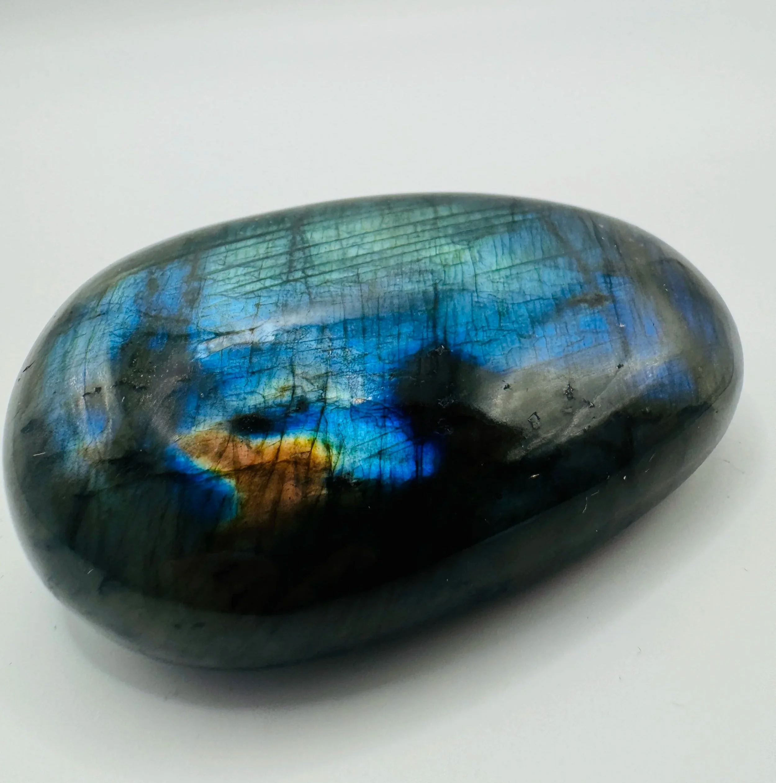 Labradorite Palm Stone (A) – Stone of Transformation, Intuition & Protection