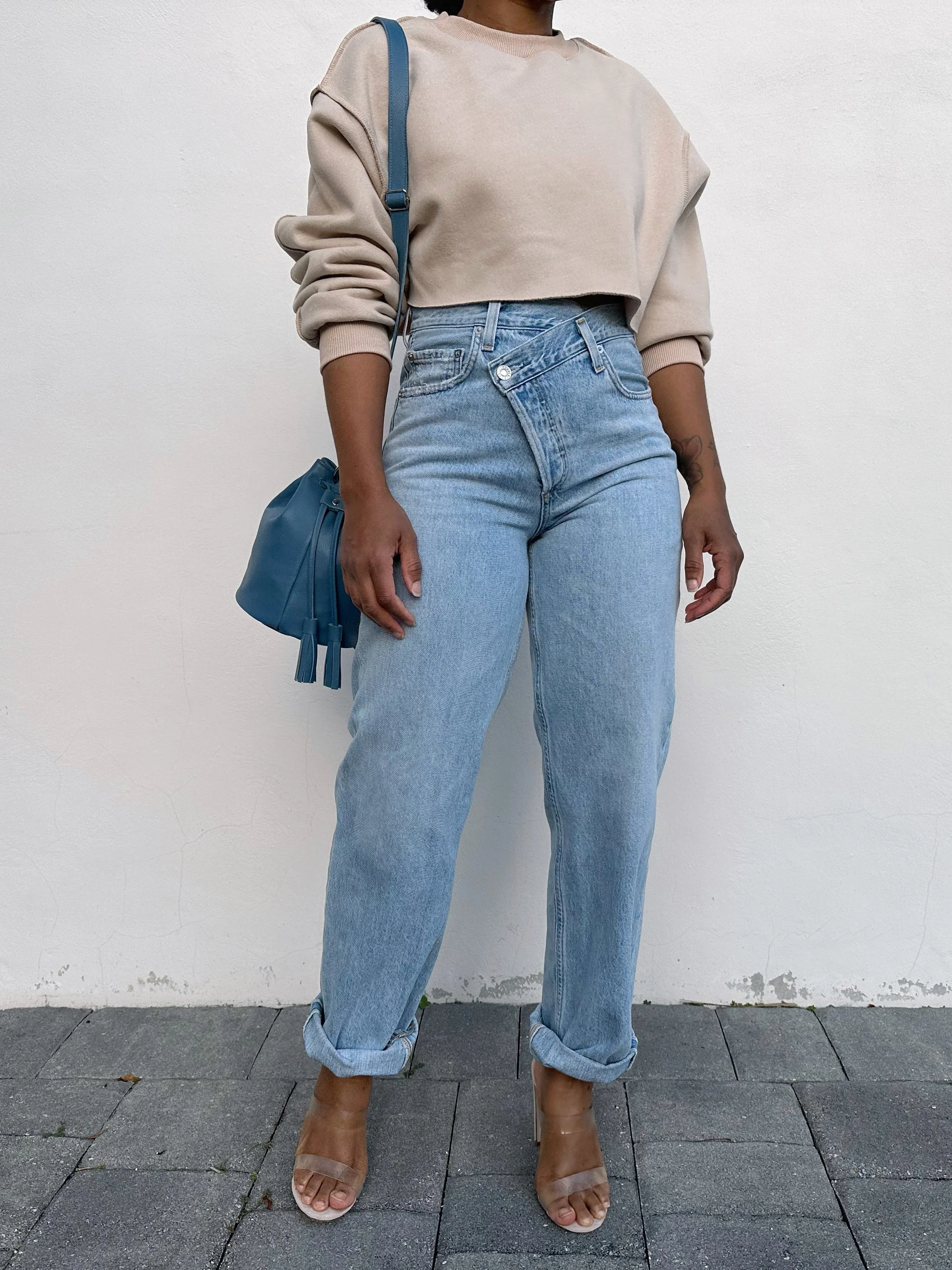 CrissCross Jeans &amp; Cropped Sweatshirt