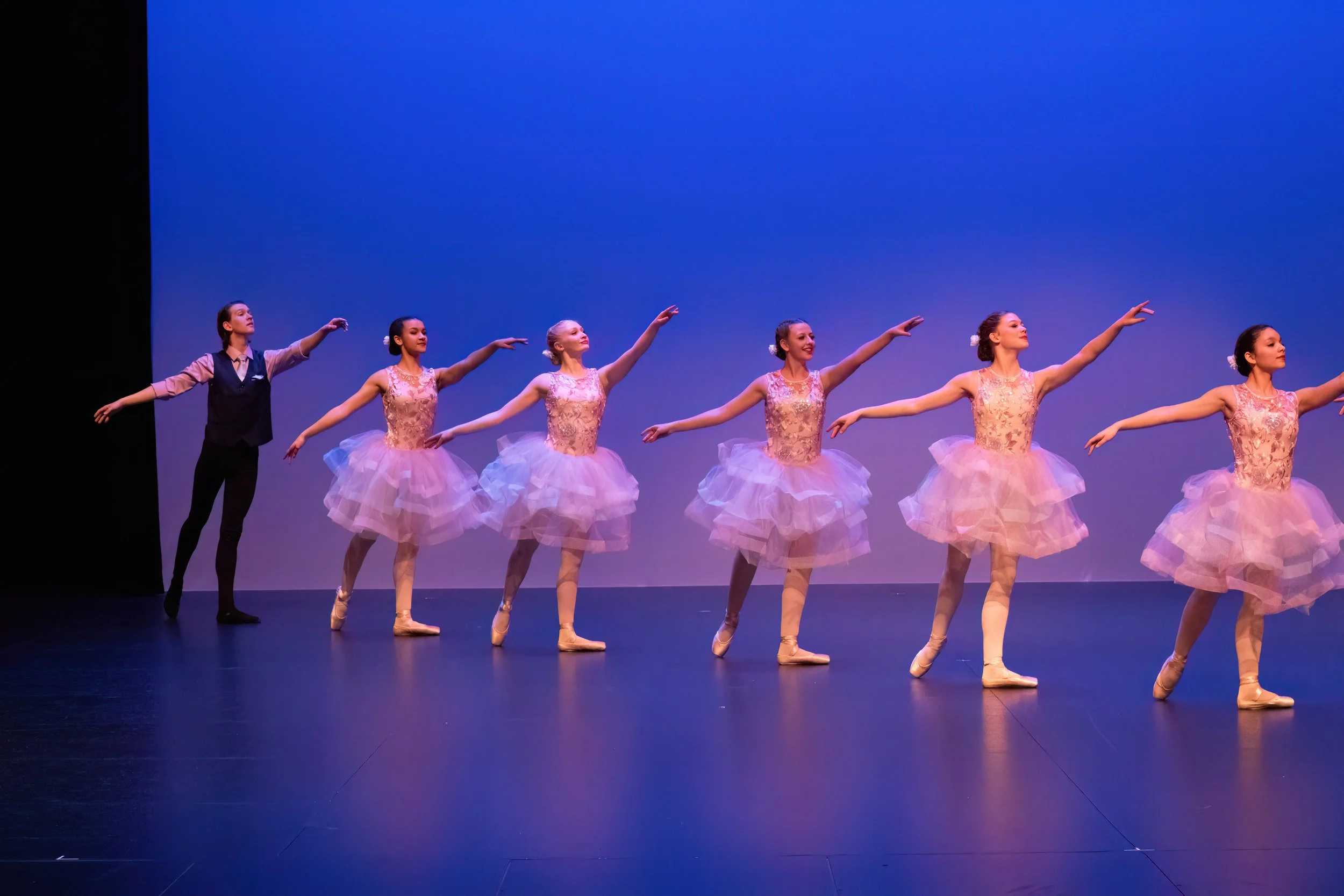 Dancers - Sawyer Gordon, Yesenia Gonzalez-Deras, Teagan Marchuk, Victoria Nagy, Claire Tobin, Aliyanna Gonzalez-Deras / Choreographer - Joanne Adams / Studio - Creative Outlet