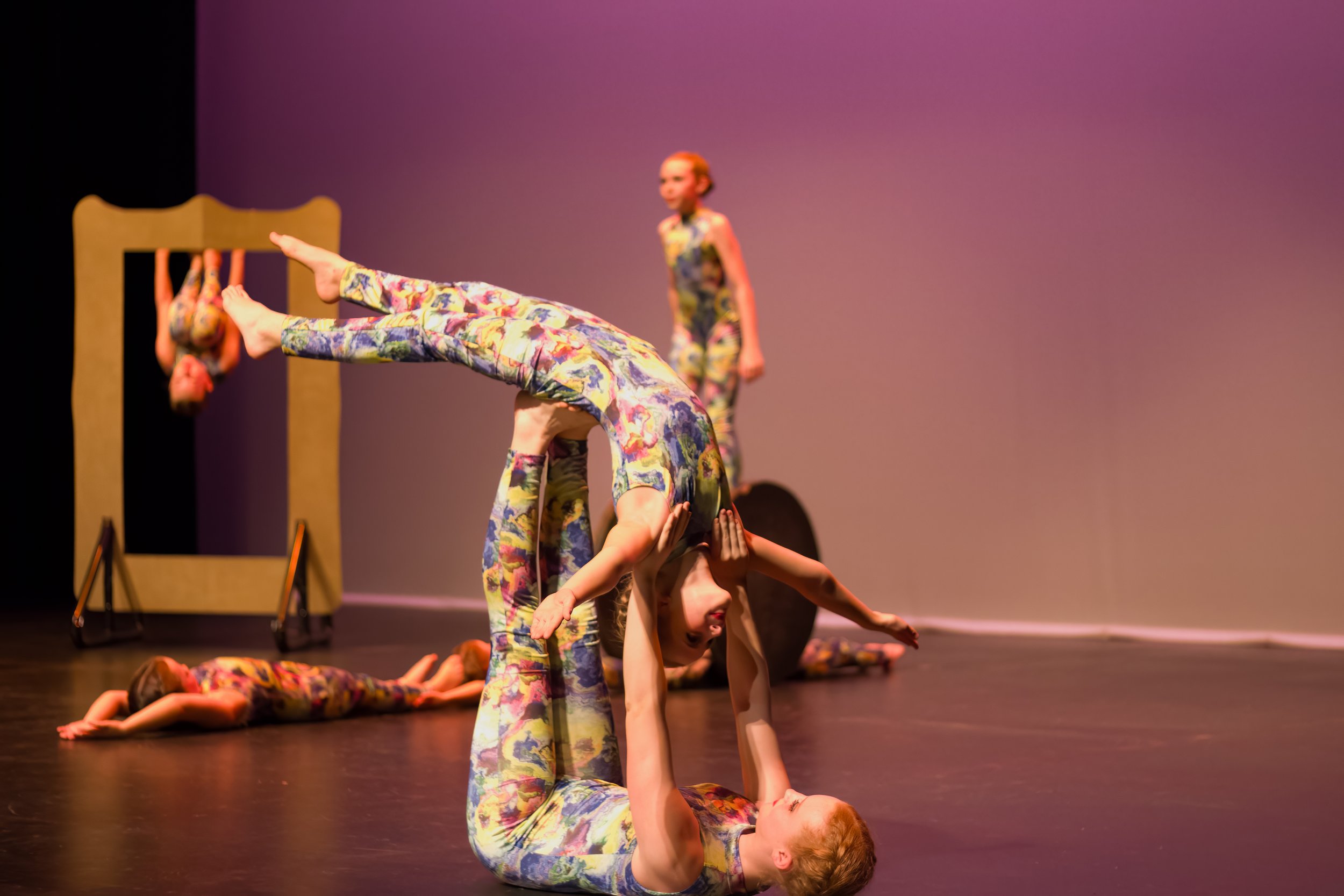 Dancers - Nora Schreurs, Averie Edwards / Choreographer - Jessica Visser / Studio - Creative Outlet