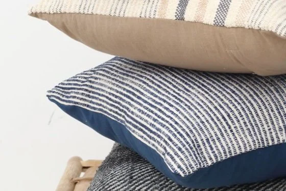 Pillow Lotus Handwoven Ivory and Blue (50×50)