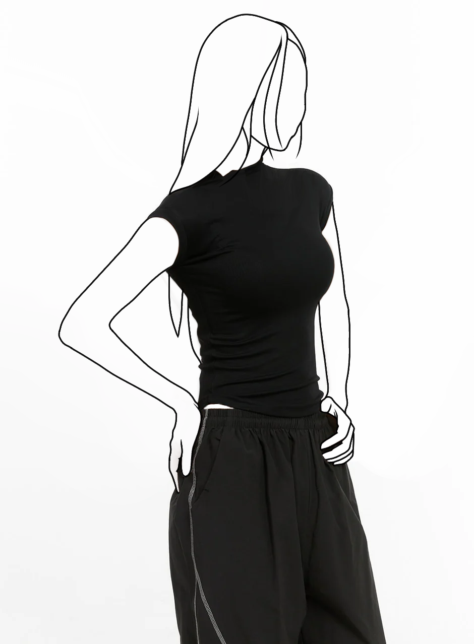 Priliehavý crop top s rolákom