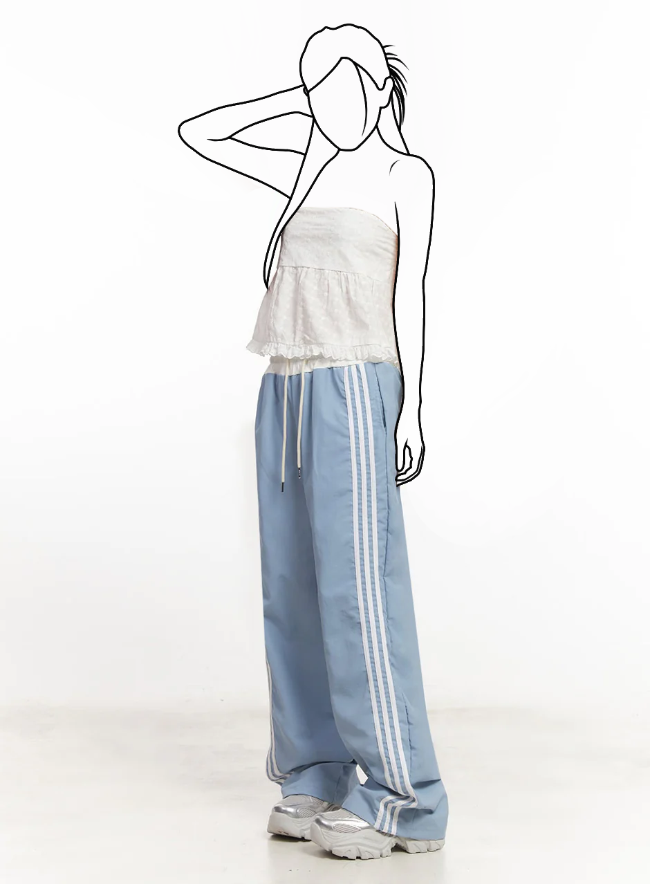 Tielkový top s volánom a čipkovým lemom