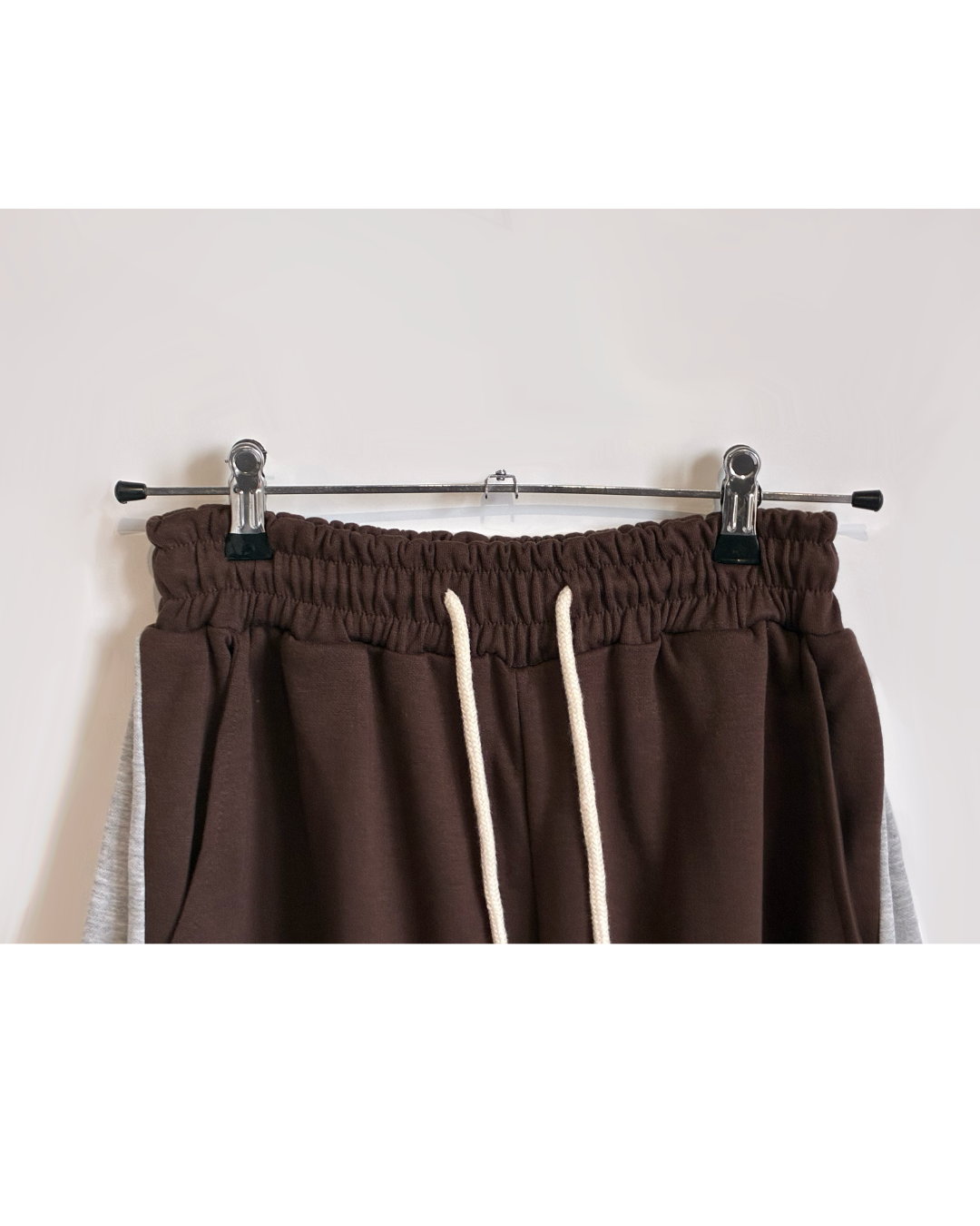 brownjorts.png