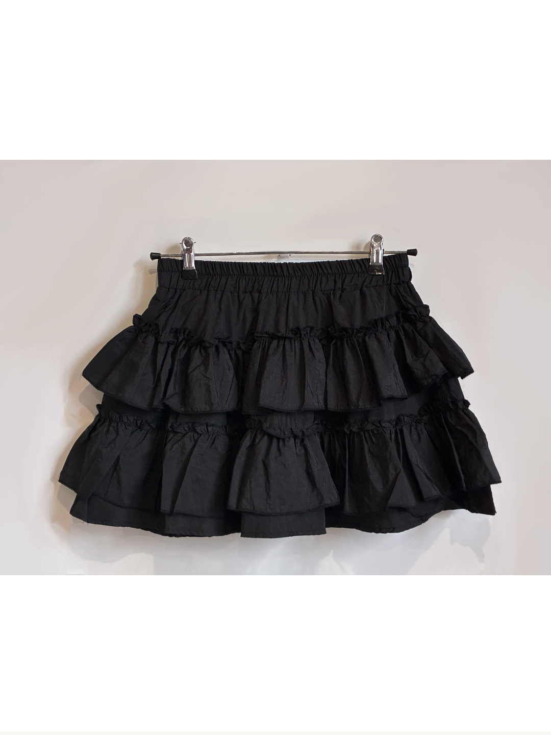 drawn black skirt.png