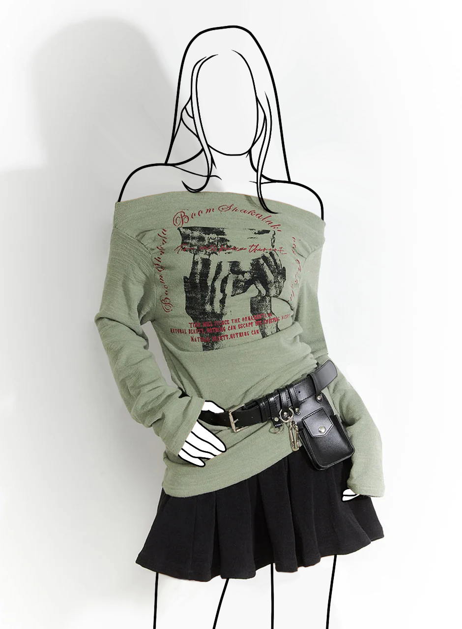 Trendy top s odhalenými ramenami a grafikou